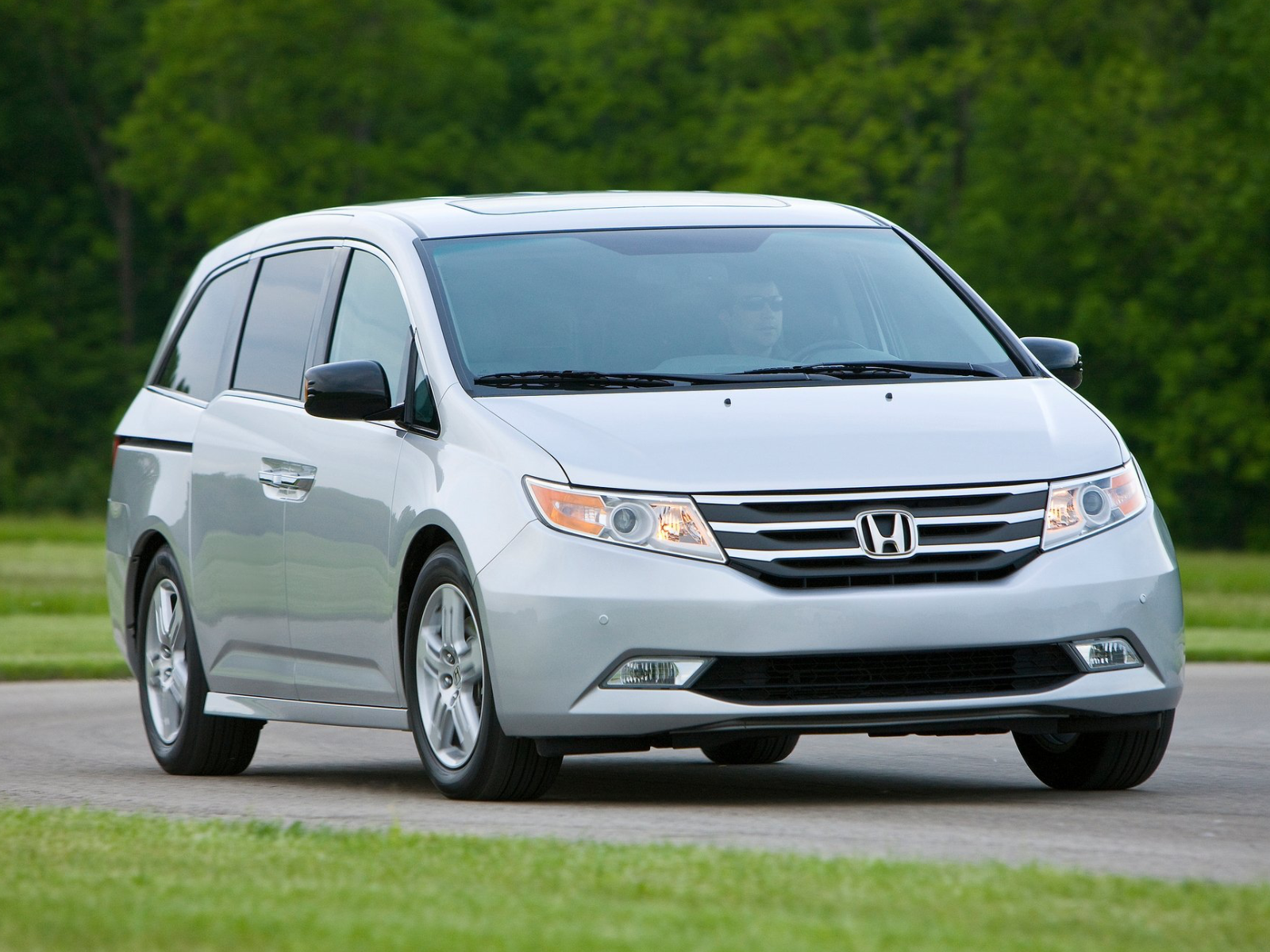 2012-honda-odyssey-3.png?profile=rss