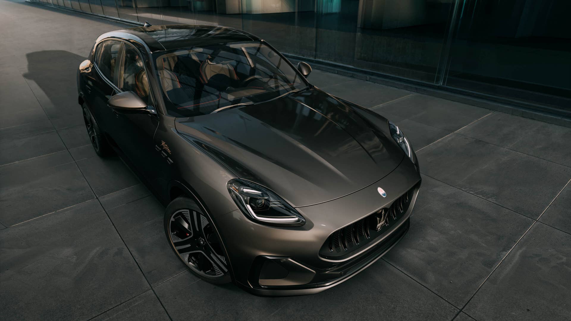 2025-2026 Maserati Grecale Folgore in gray high front angled view