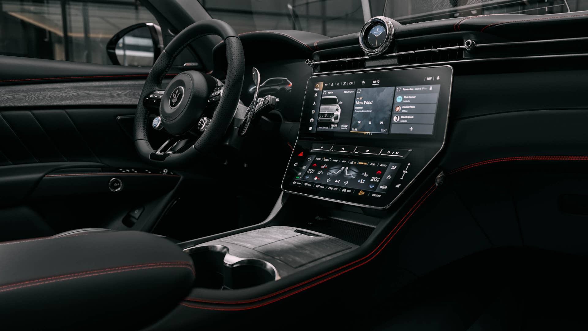 2025-2026 Maserati Grecale Folgore black interior front cabin