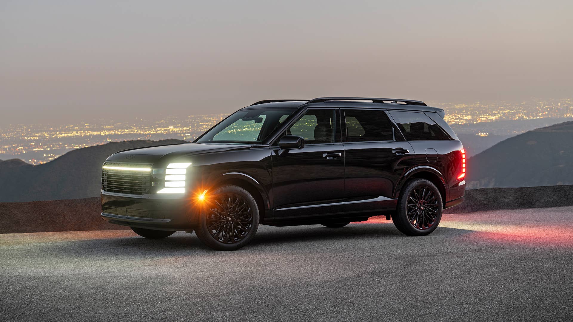 2027 Hyundai Palisade Hybrid Calligraphy Black Ink Edition