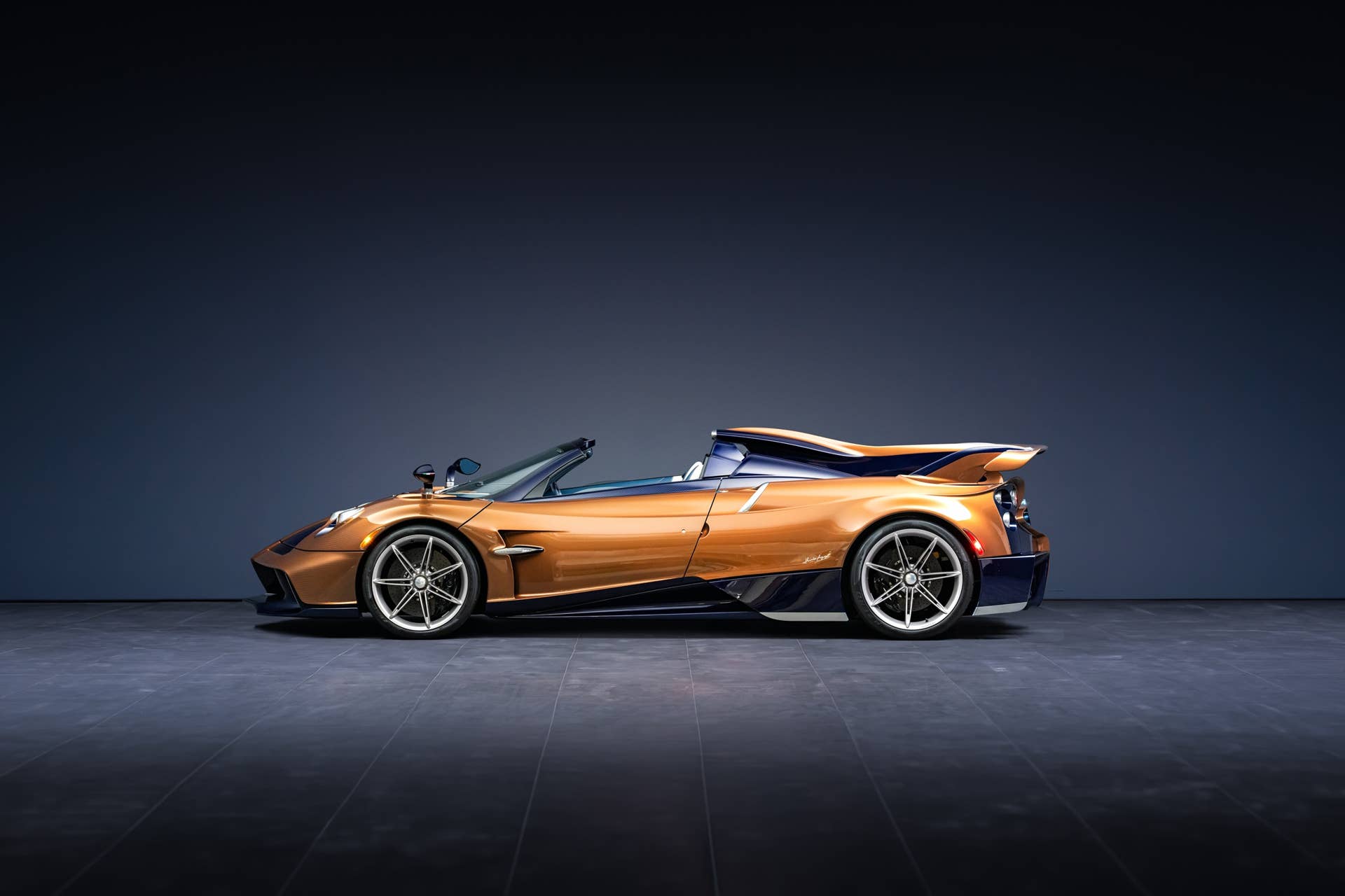 pagani-huayra-70-derecho.jpg?profile=rss