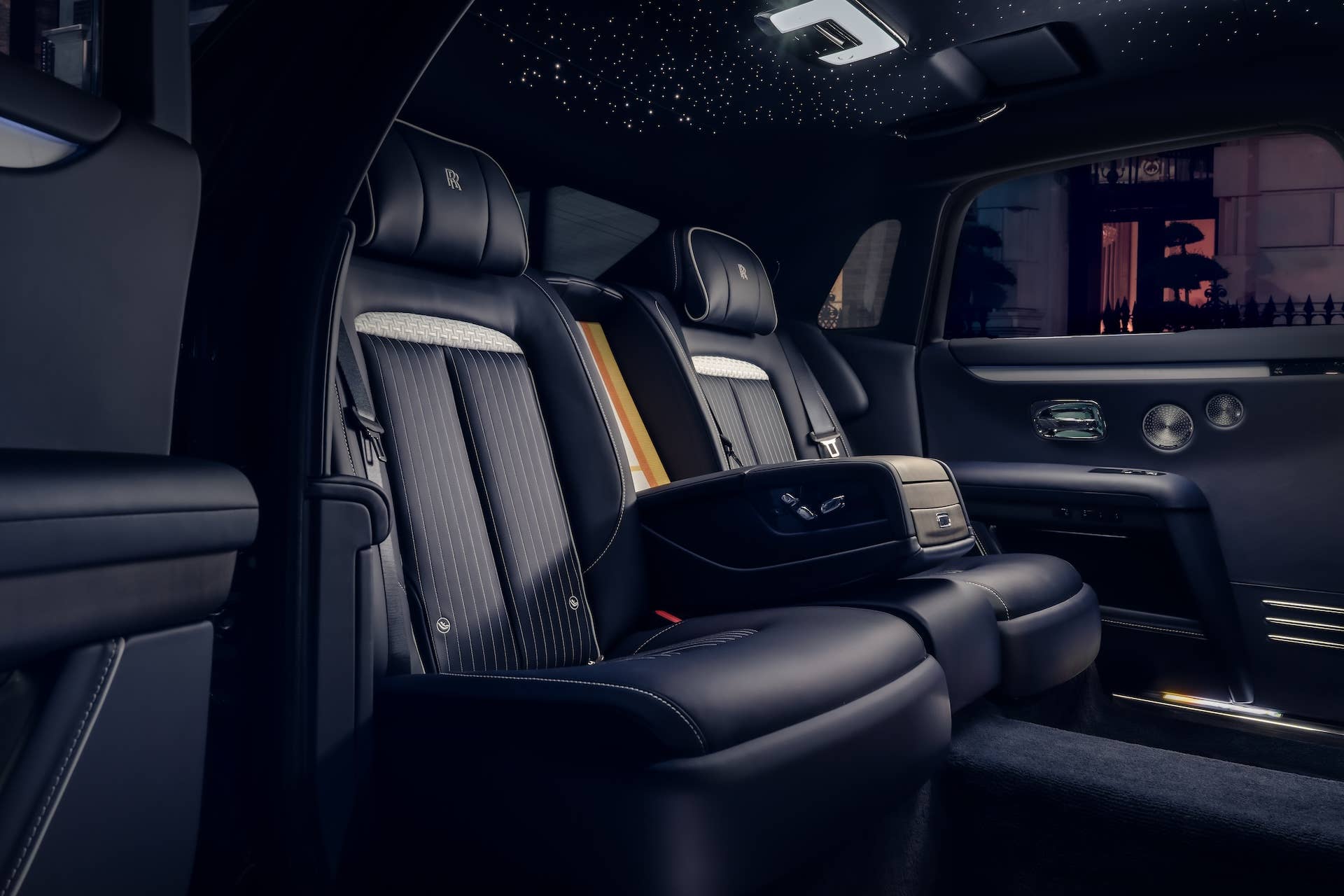 Rroyce Rows Rolls-Royce Ghost Savile Row Turns British Tailoring Into Rolling Art ...