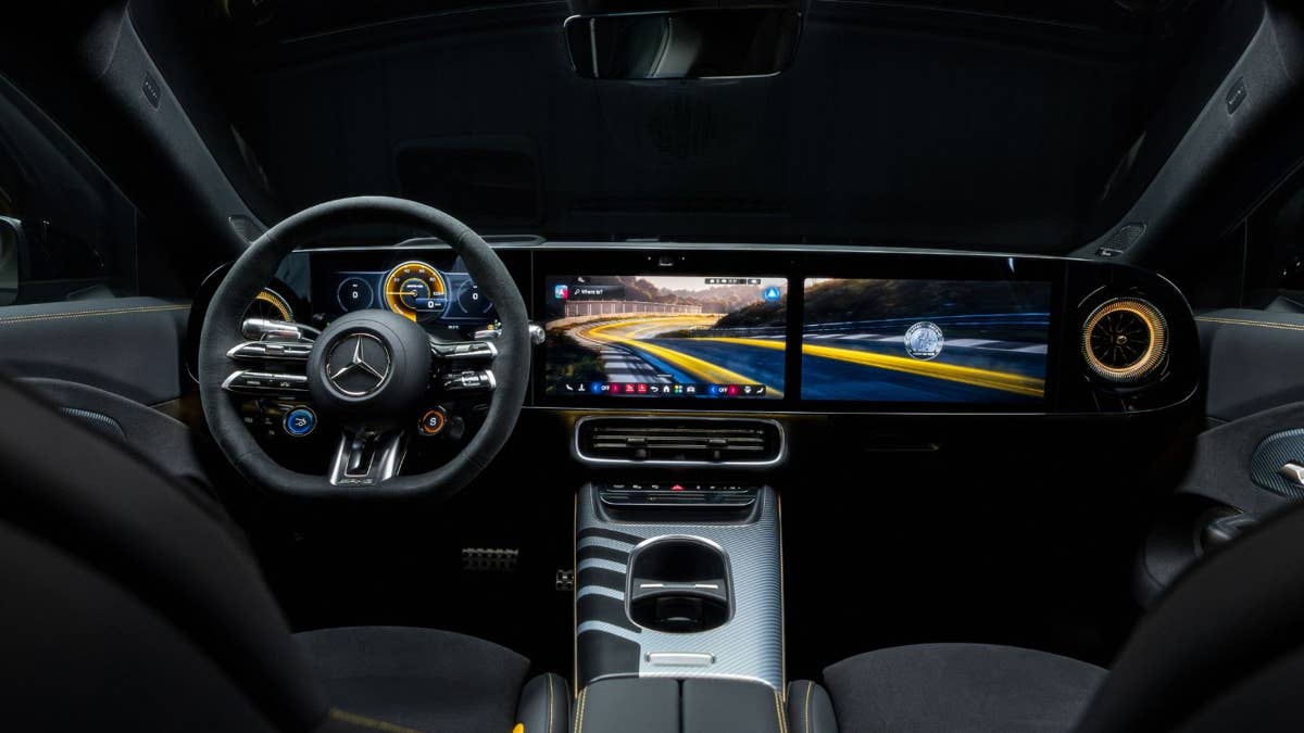 2027-mercedes-amg-cla-45-.jpg?profile=rss