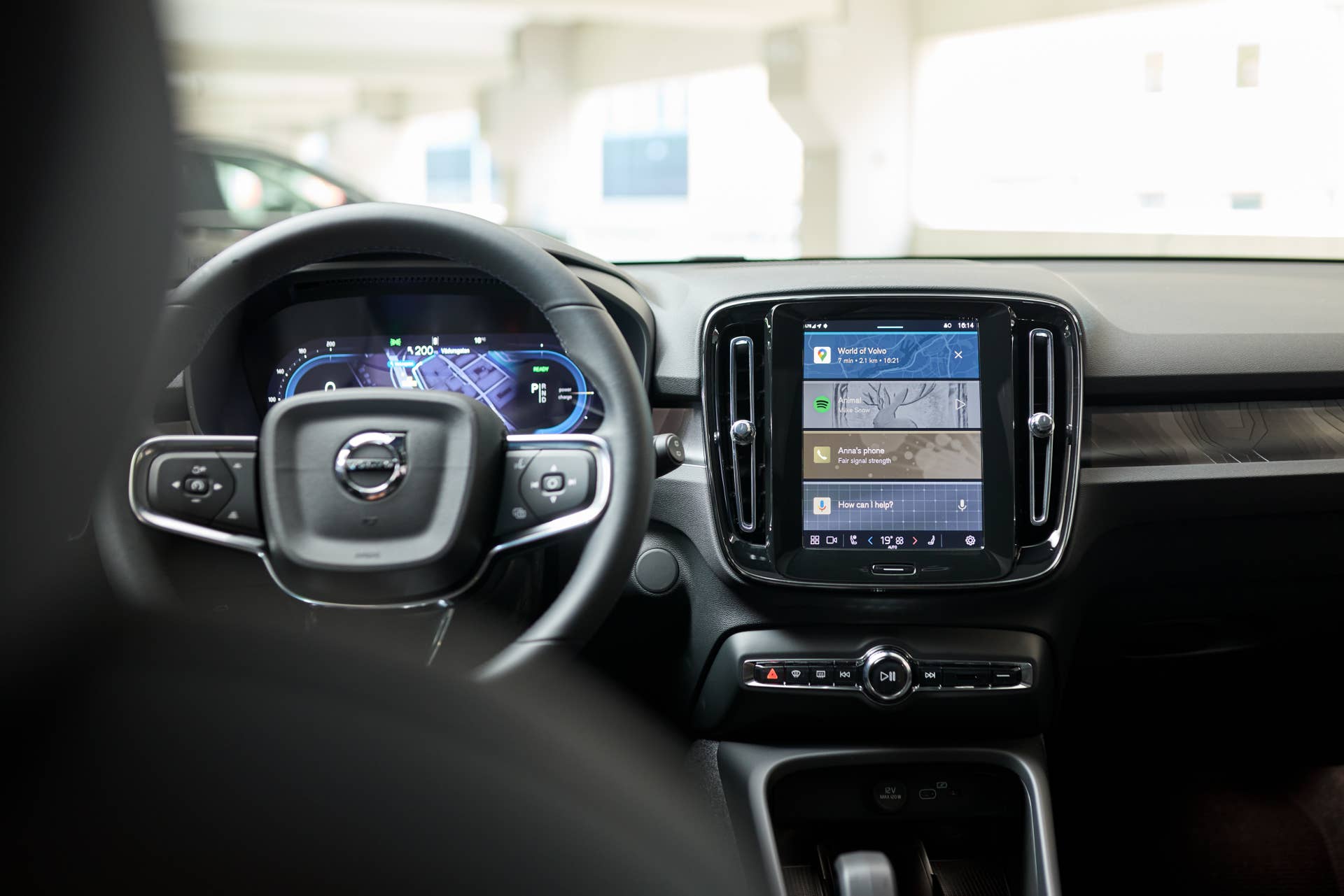 2025-2026 Volvo EX40 interior dashboard