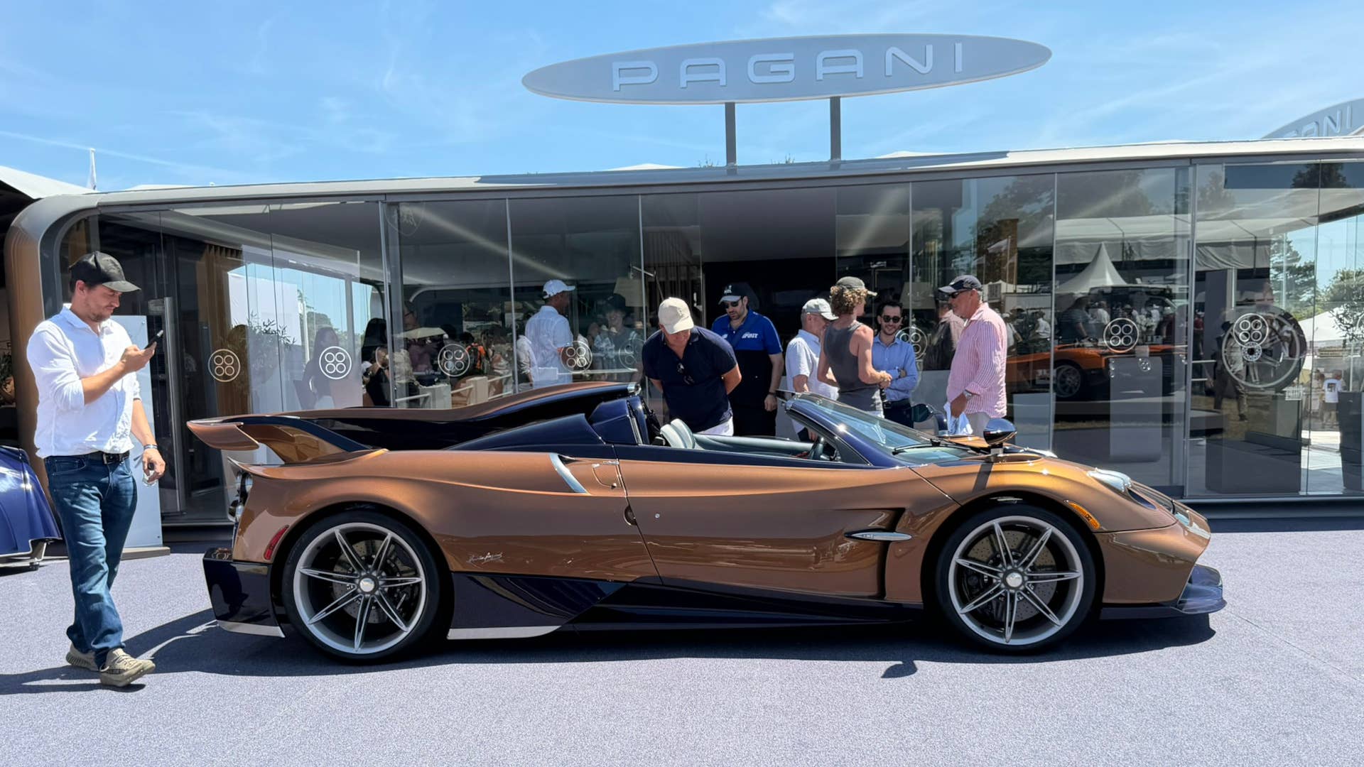 Pagani Huayra 70 Derecho