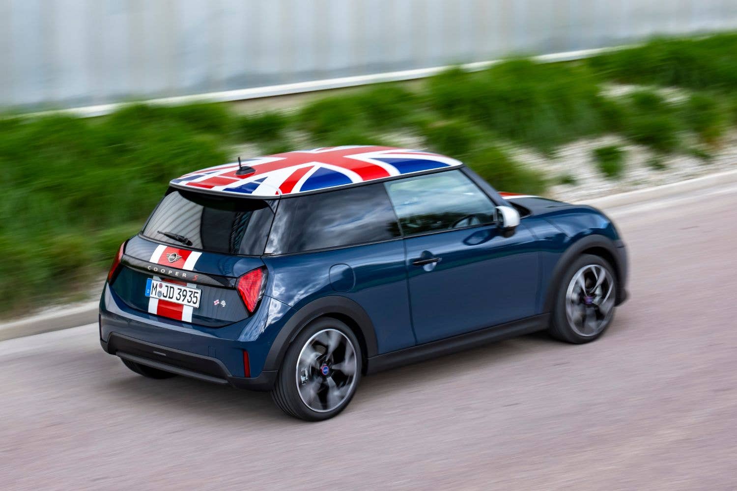 Mini Brings Back The Oxford Edition For 2027 With A $25,500 Price
