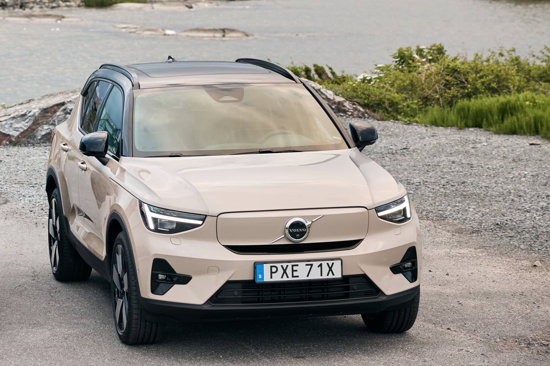 2025-2026 Volvo EX40 in Sand Dune front view