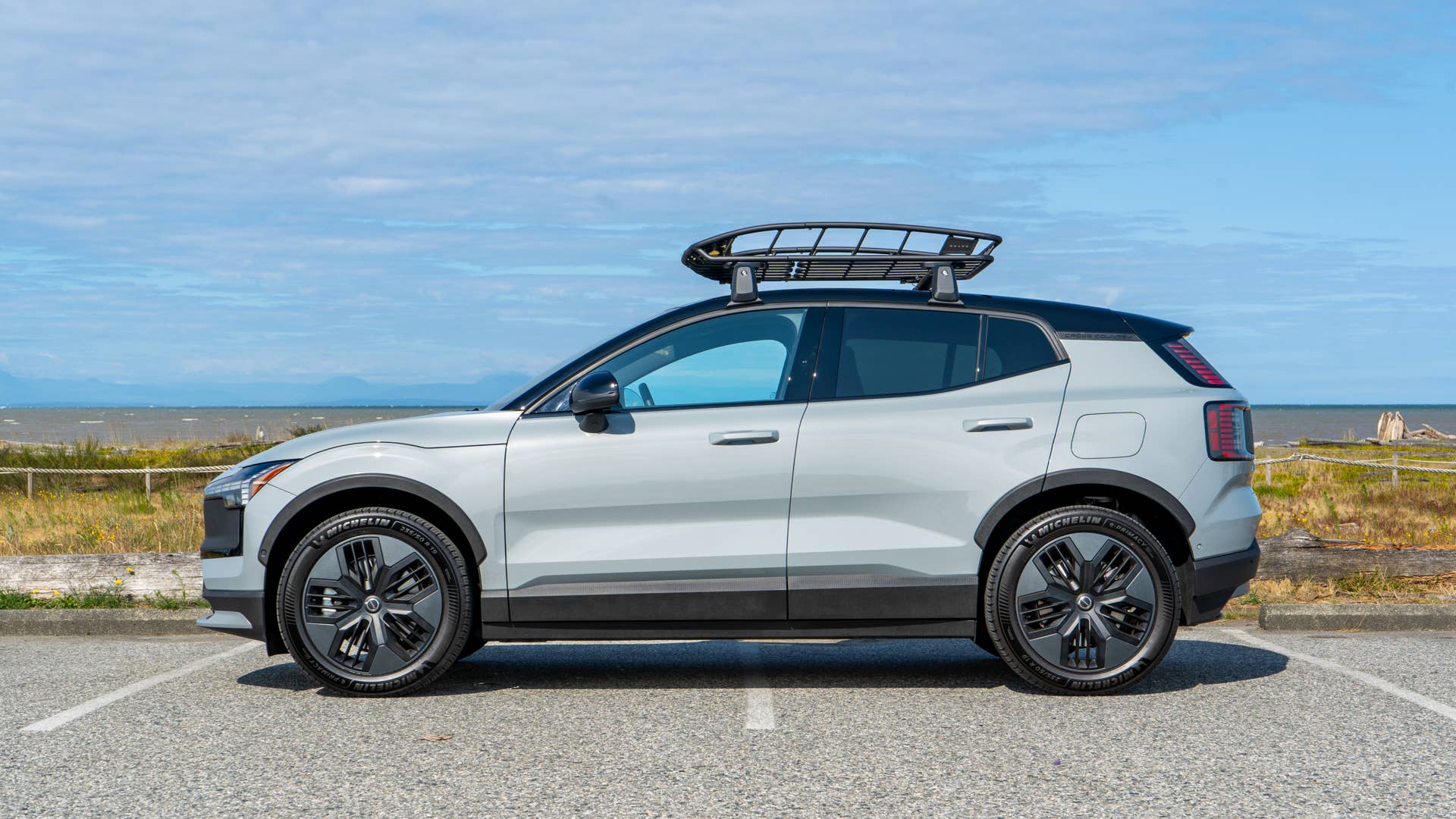 2026 Volvo EX30 Cross Country