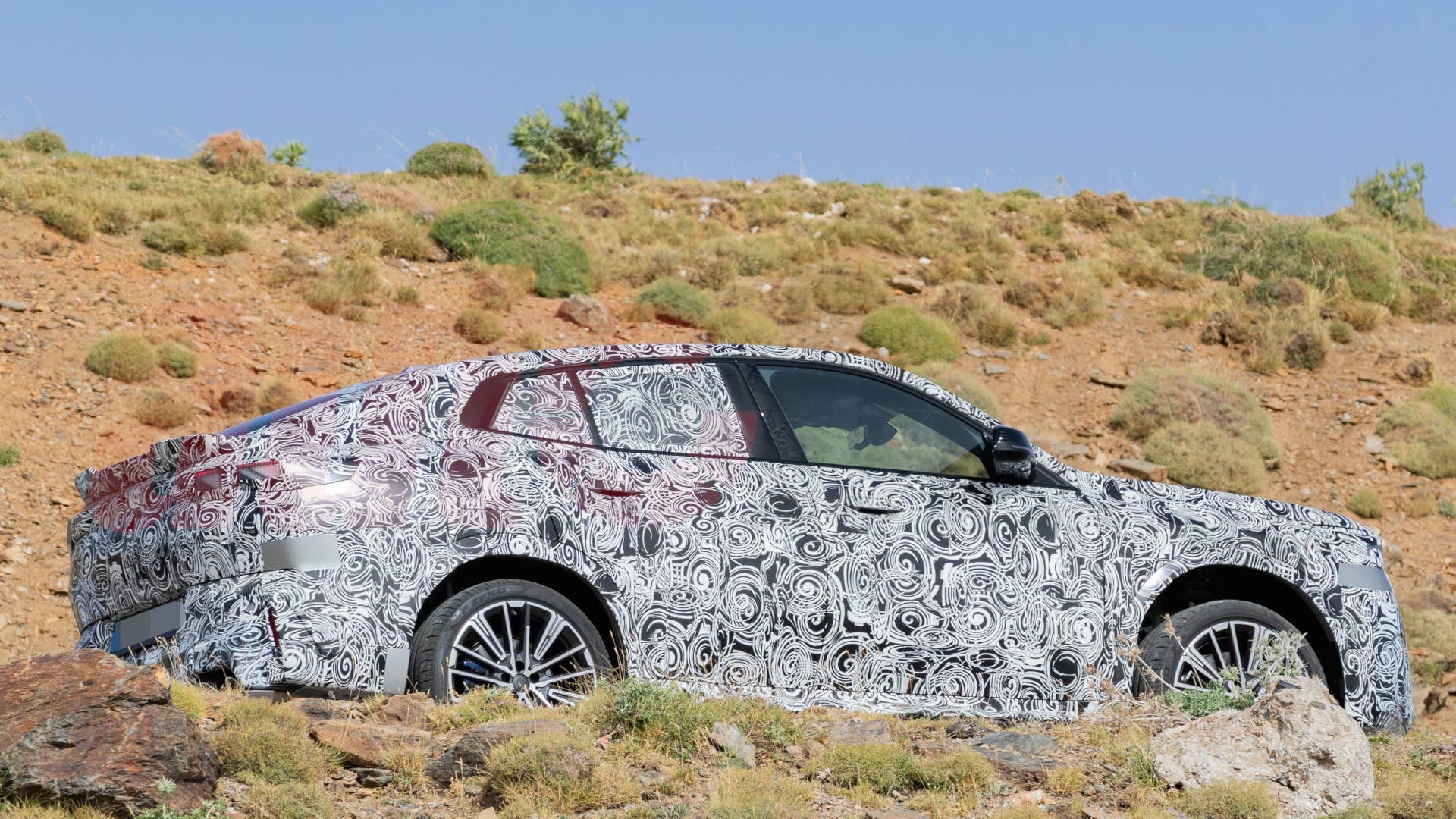 2027 BMW X2 spy shot