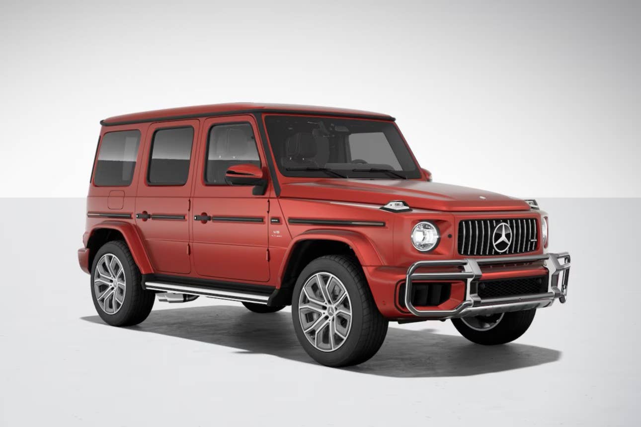 2026-2027 Mercedes-AMG G 63 in Exclusive Manufaktur Cardinal Red Magno front angled view