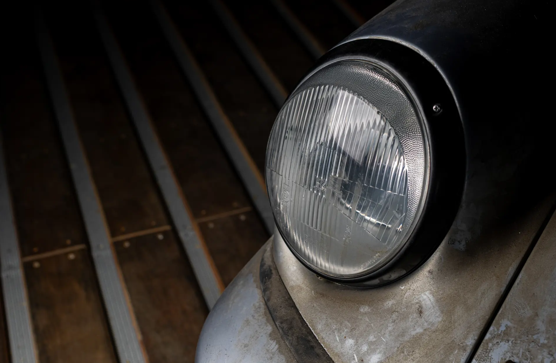 1993 Porsche 911 Carrera RSR 3.8 'Strassenversion' headlight