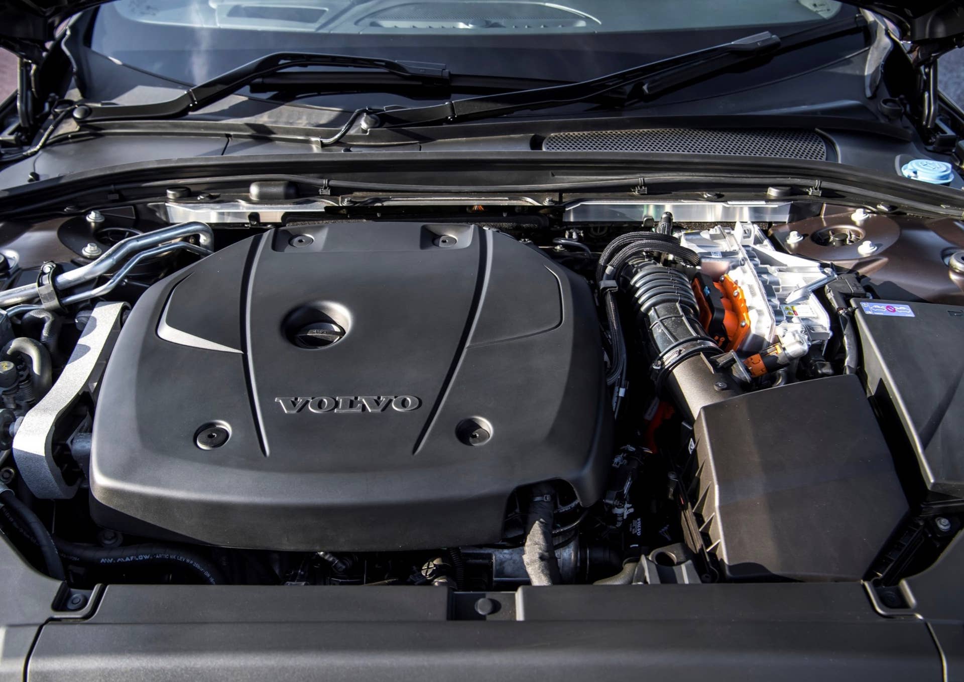 2020 Volvo S90 engine