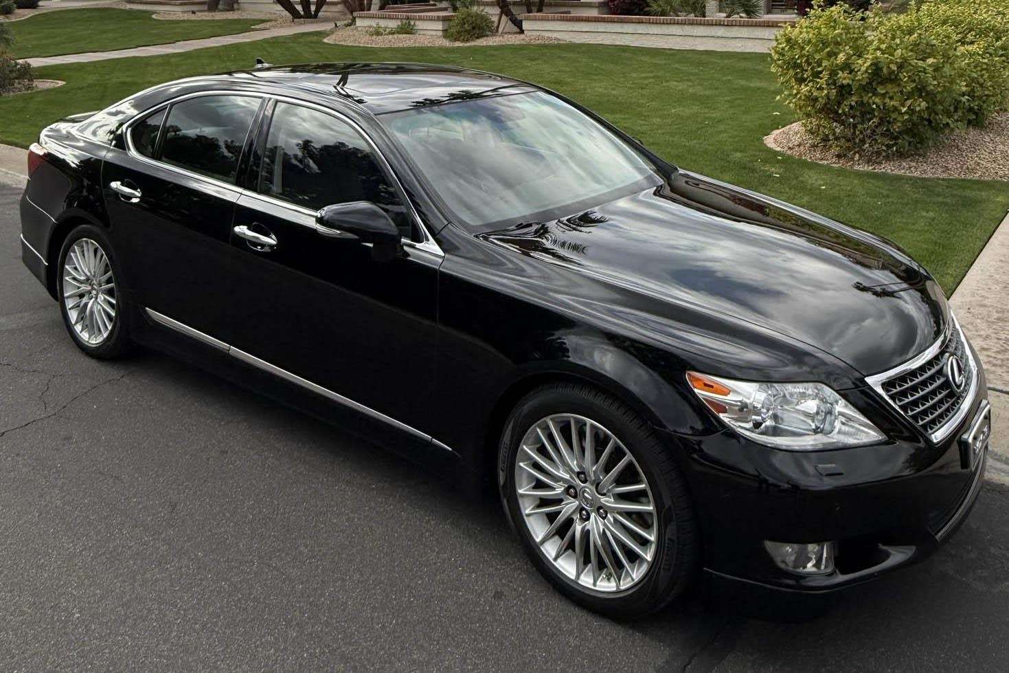 2011 Lexus LS460 Sport 
