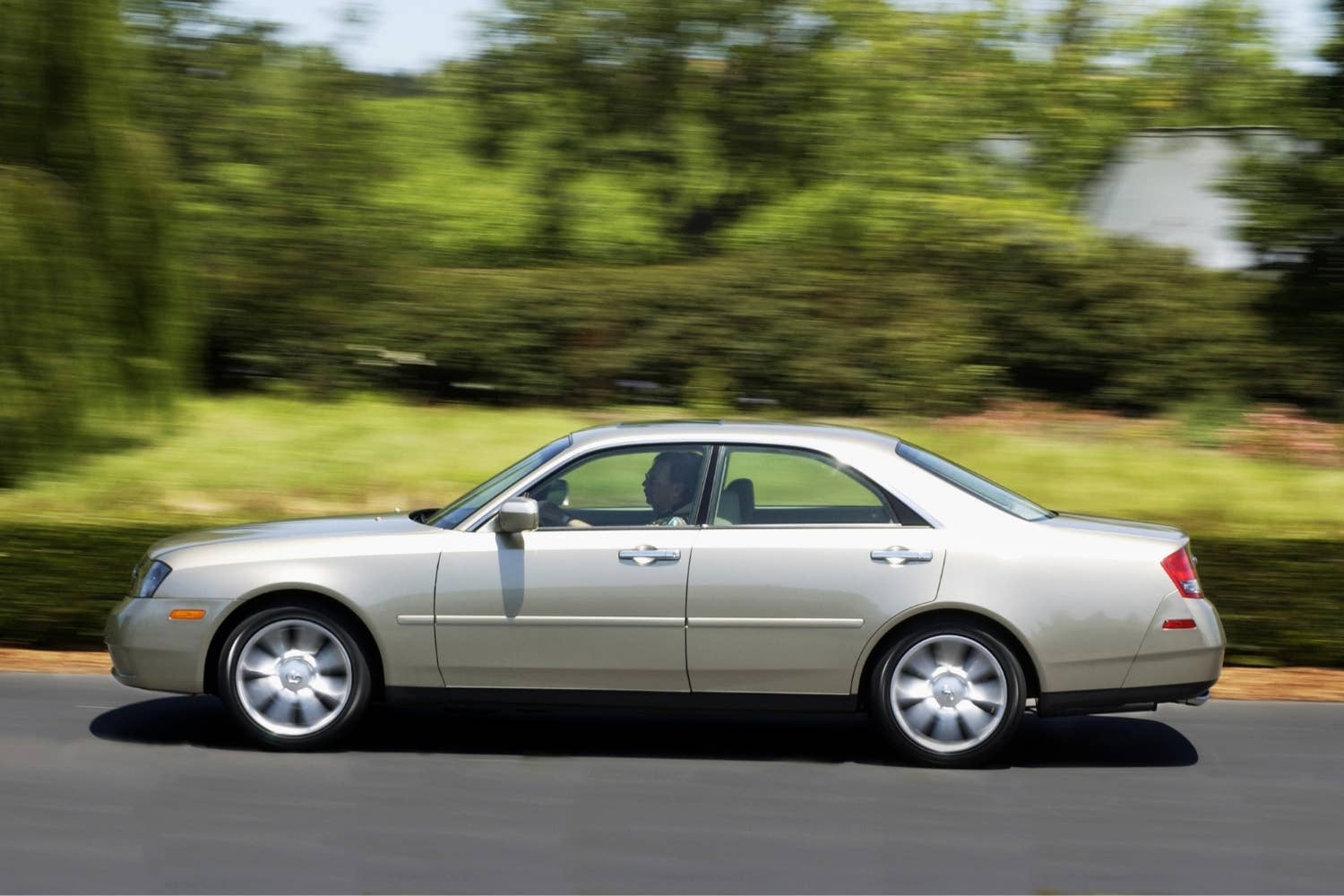 2003-2004 Infiniti M45