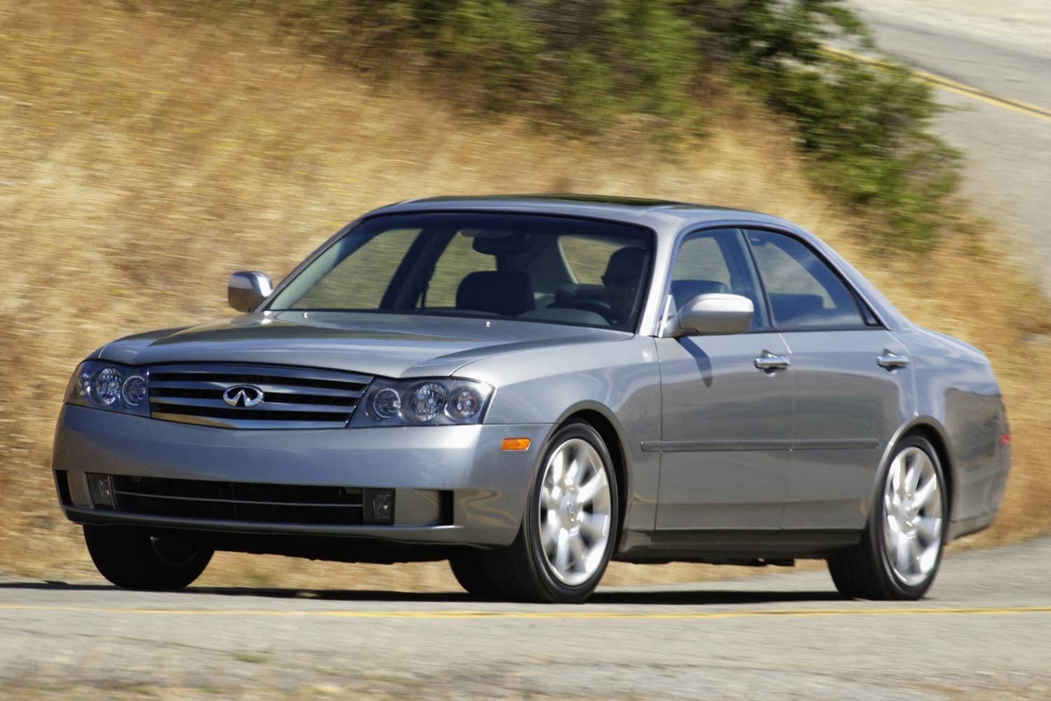 2003-2004 Infiniti M45