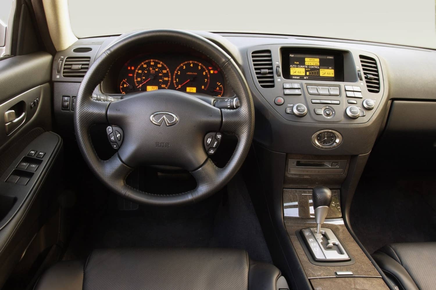 2003-2004 Infiniti M45