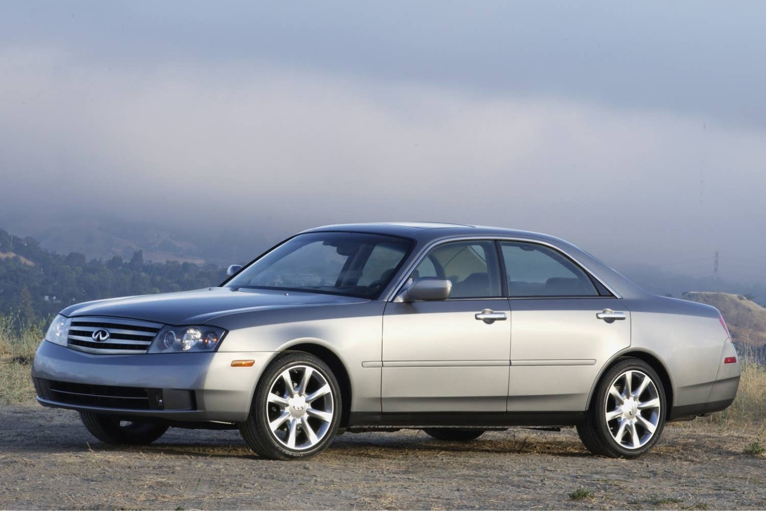 2003-2004 Infiniti M45