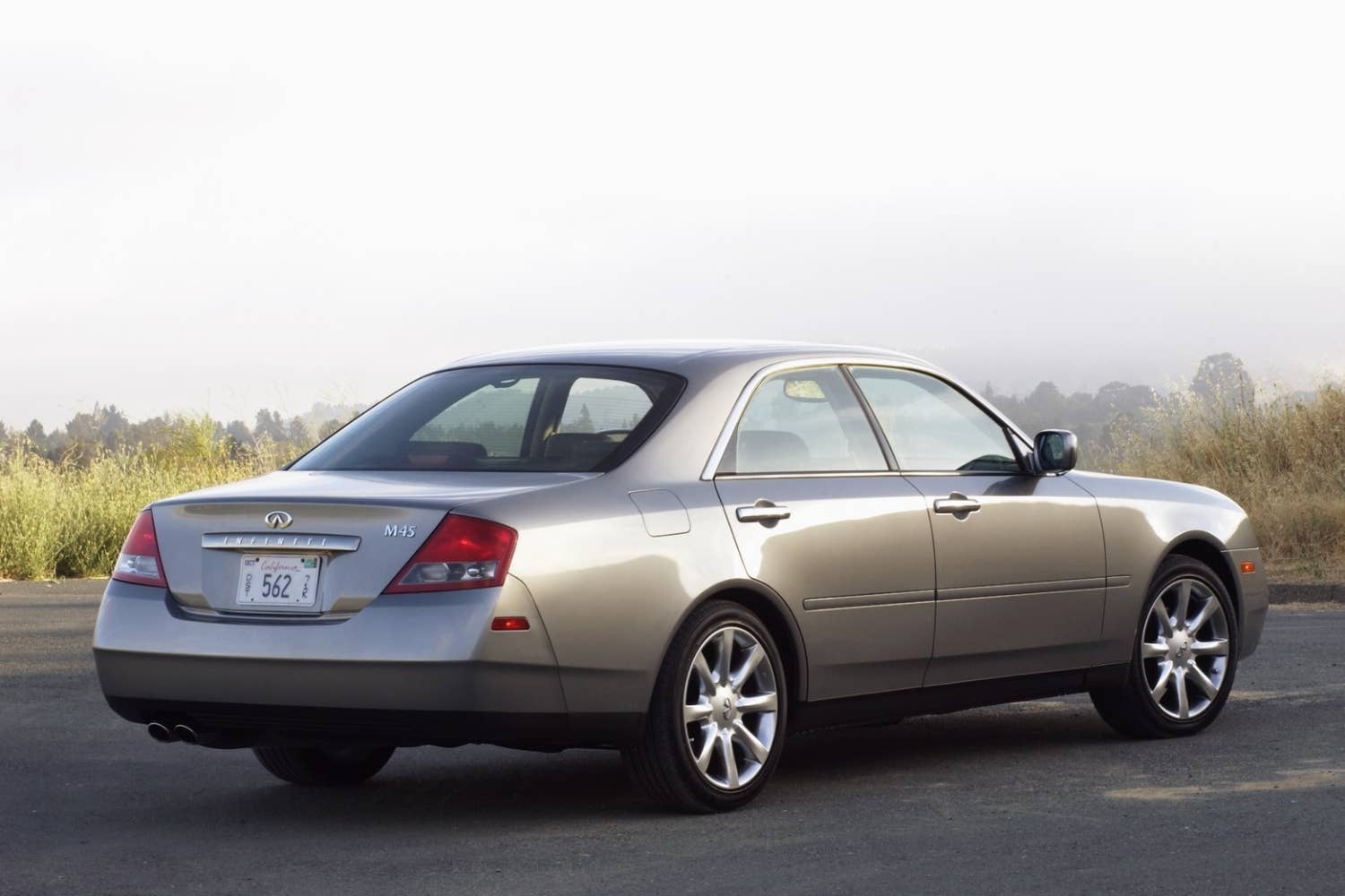 2003-2004 Infiniti M45