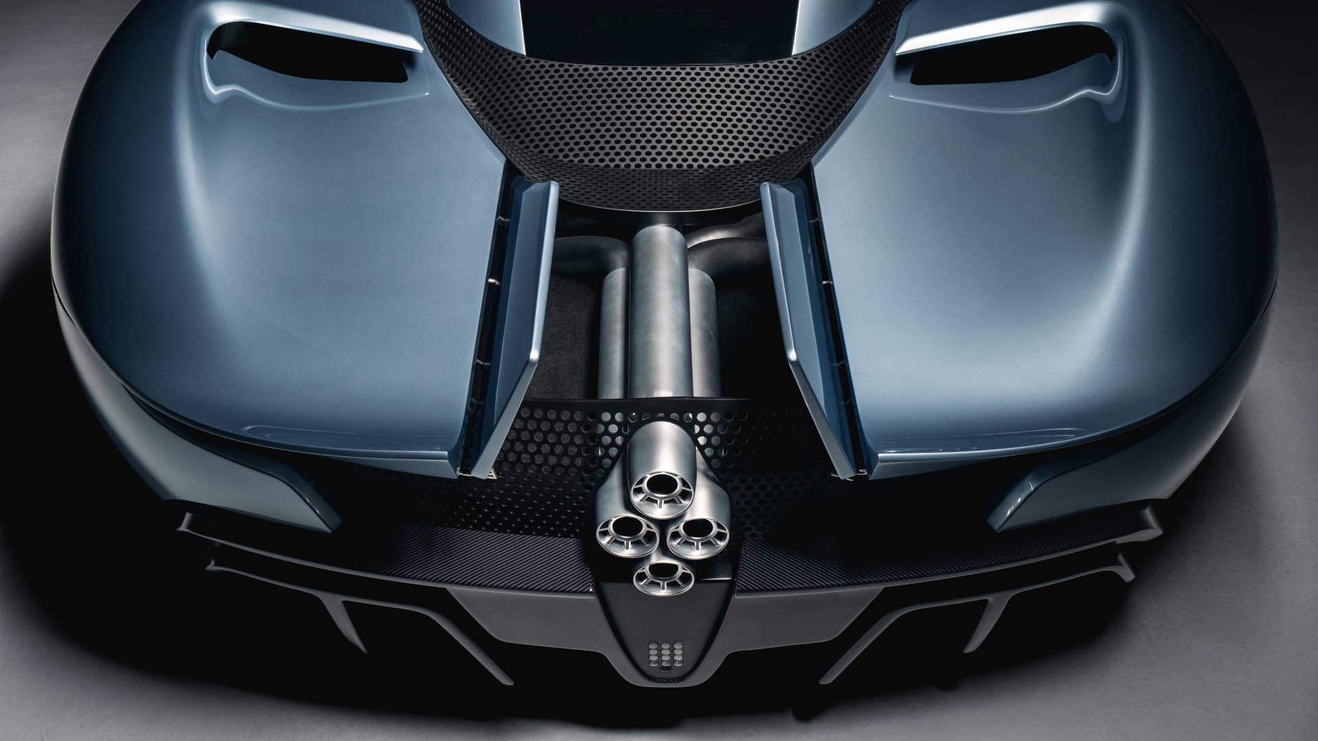 Analog Insurgency: Hennessey’s $2.5 Million Screen-Free Statement — image 2