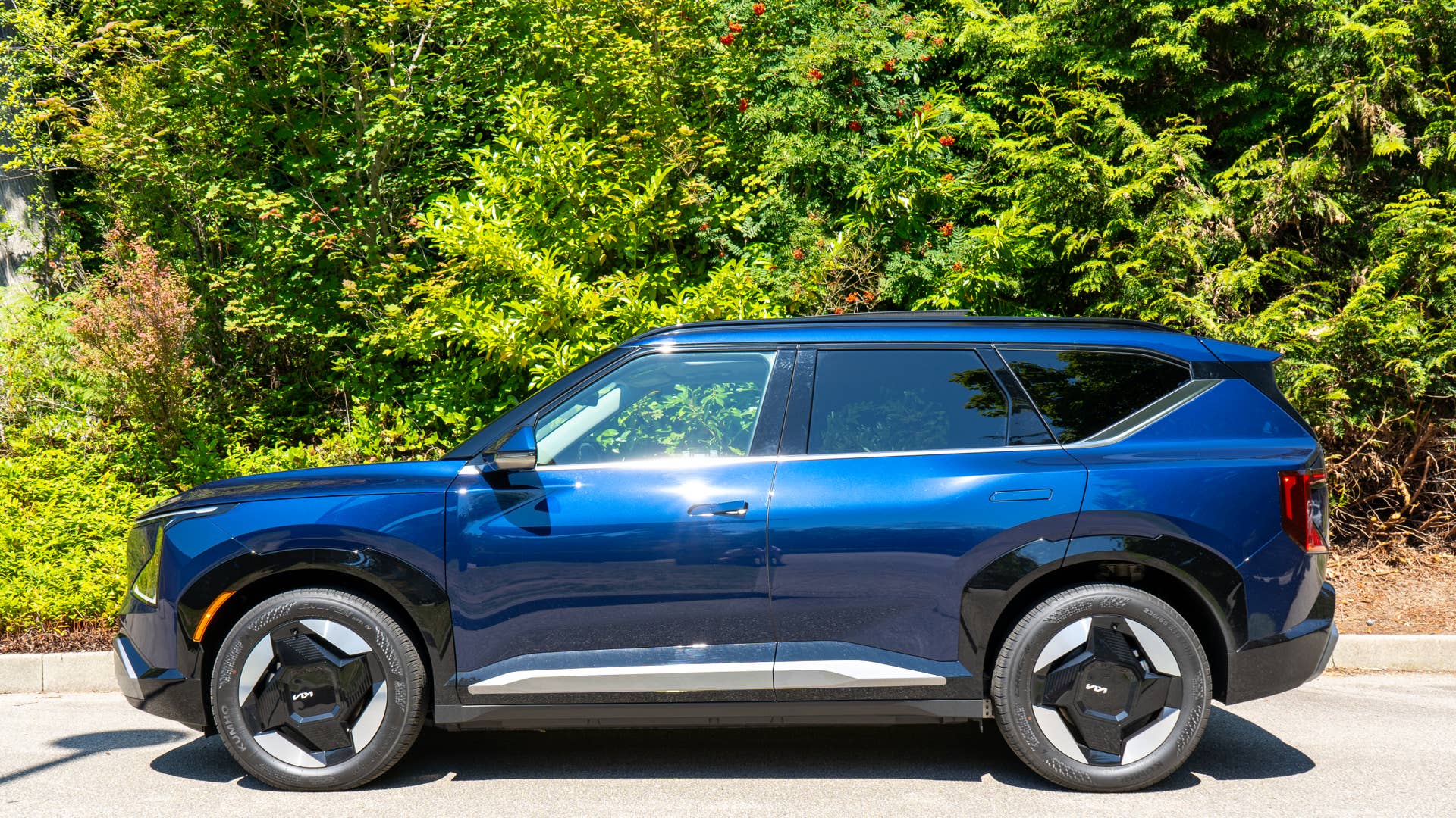2027 Kia EV5 Land FWD