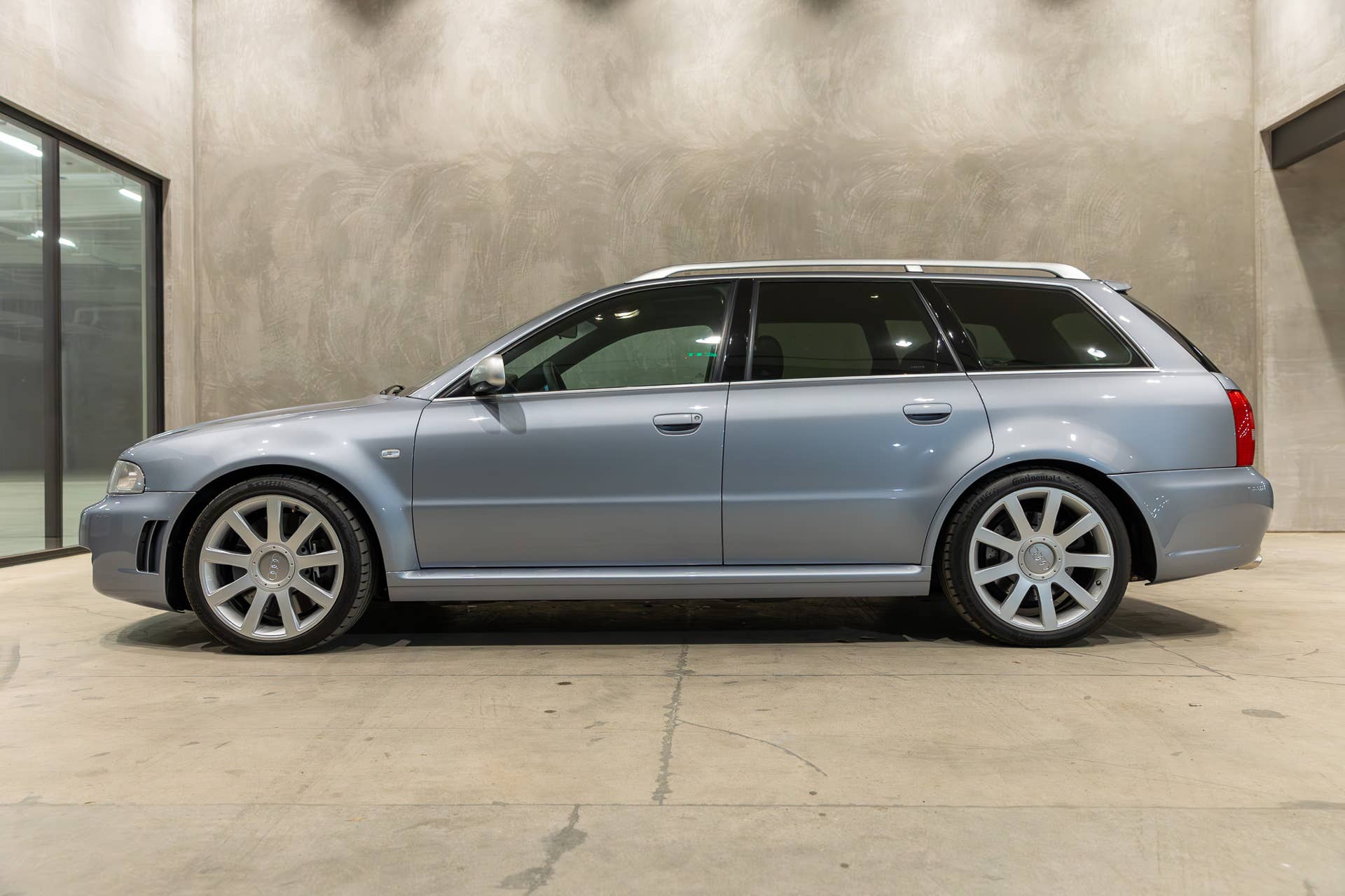2000 Audi RS4 Avant B5