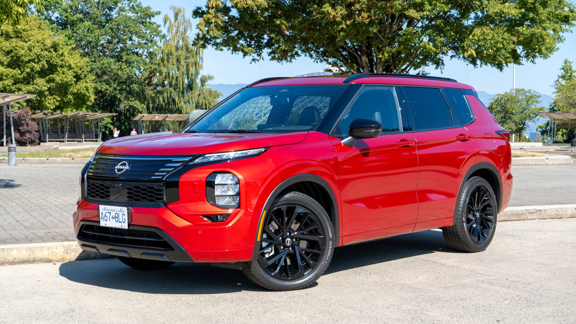 2026-nissan-rogue-plug-in-hybrid-vs-2026-mitsubishi-outlander-phev-i
