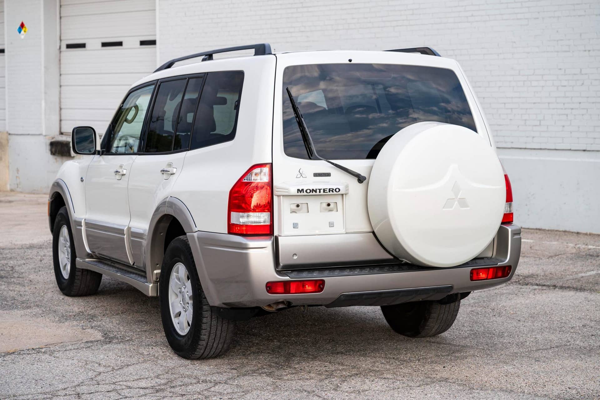 2004 Mitsubishi Montero Limited