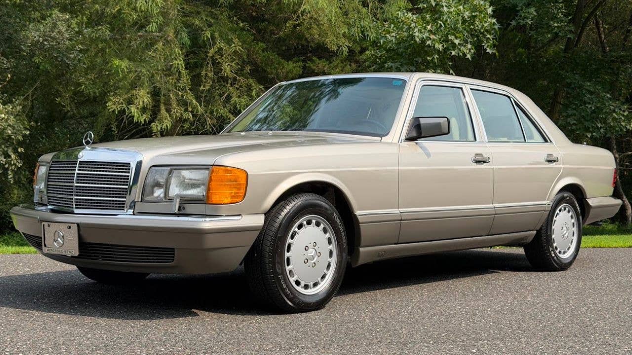 1991 Mercedes-Benz 300 SE W126