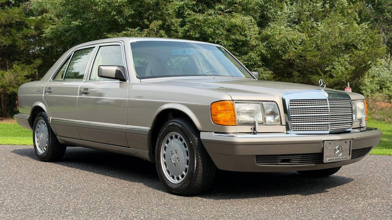 1991 Mercedes-Benz 300 SE W126