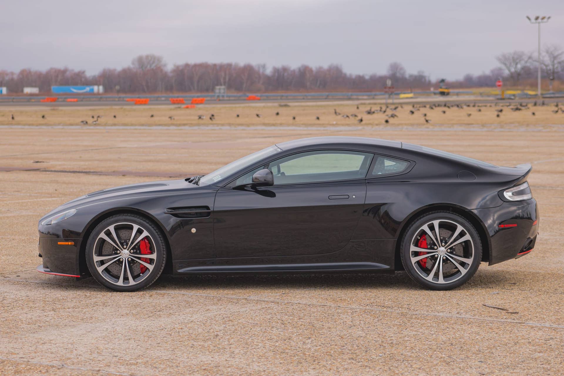 2017 Aston Martin V12 S 7-Speed