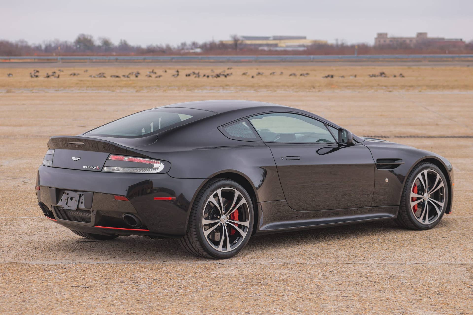 2017 Aston Martin V12 S 7-Speed