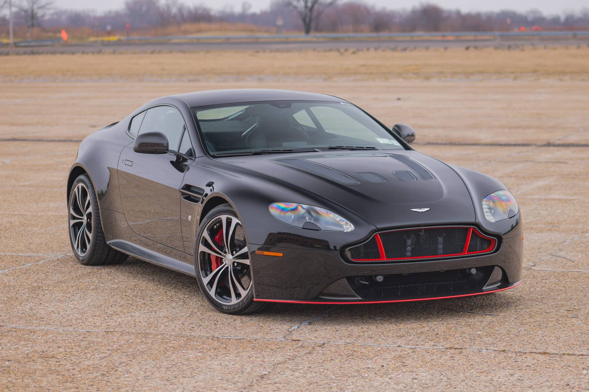 2017 Aston Martin V12 S 7-Speed