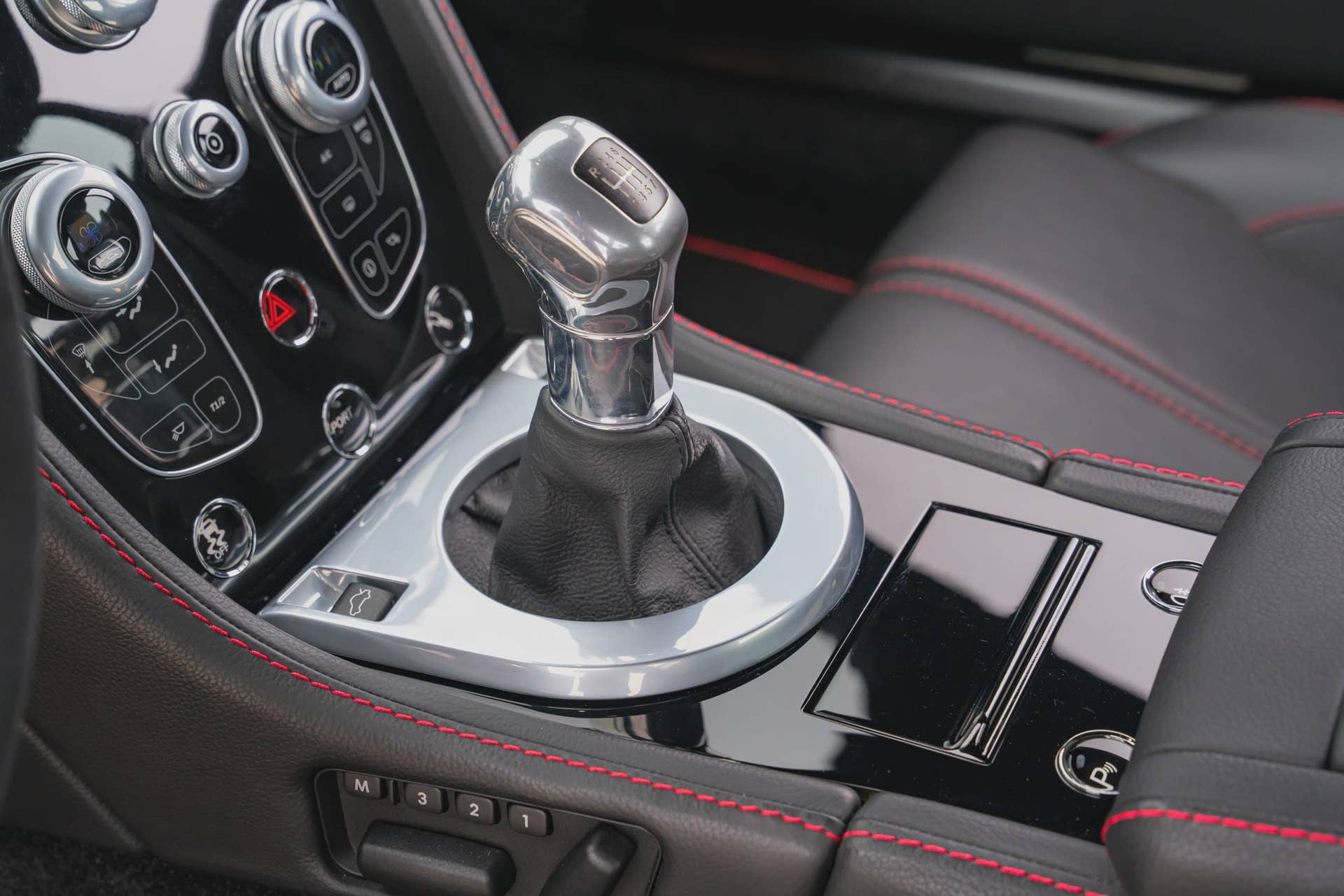 2017 Aston Martin V12 S 7-Speed