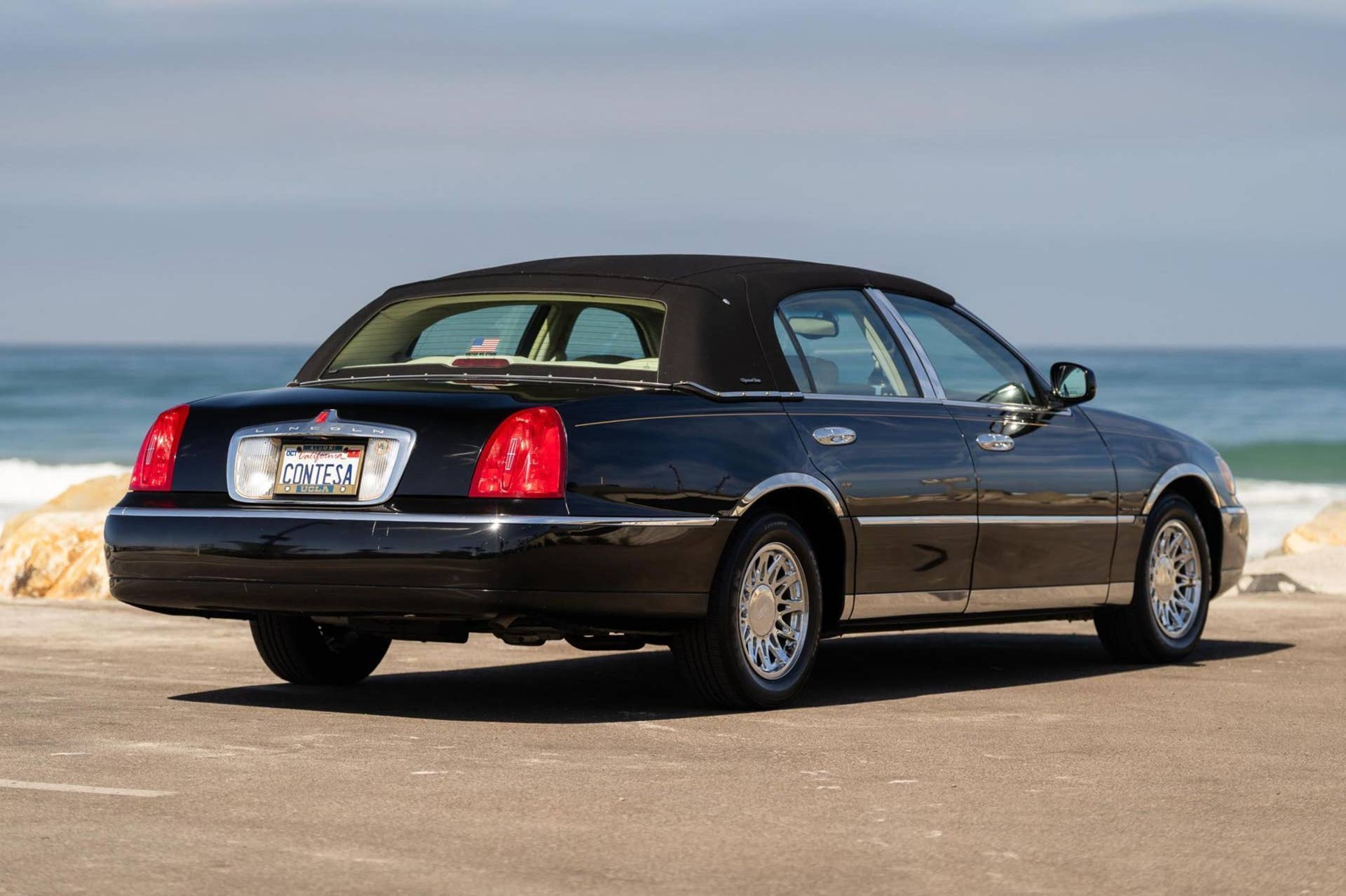 2001 Lincoln Town Car Signature