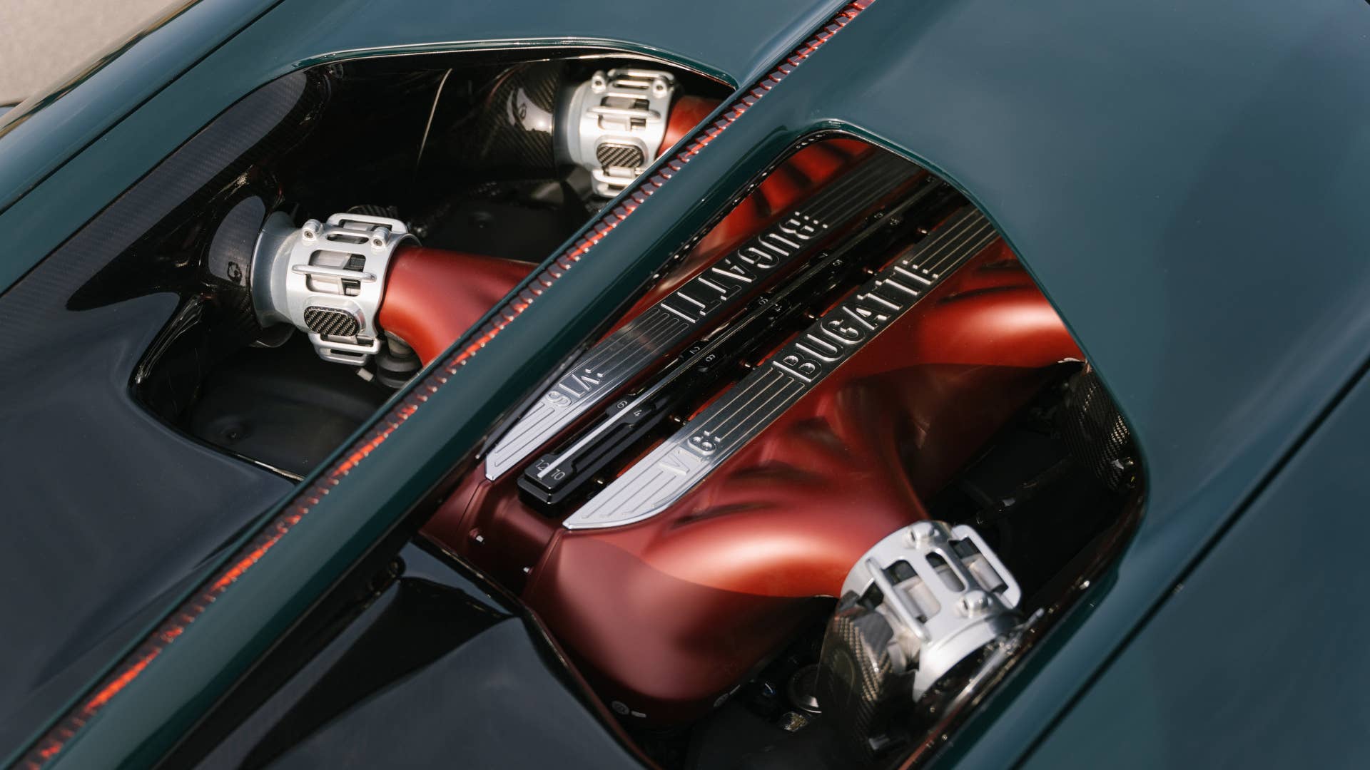 Bugatti Tourbillon V16 engine