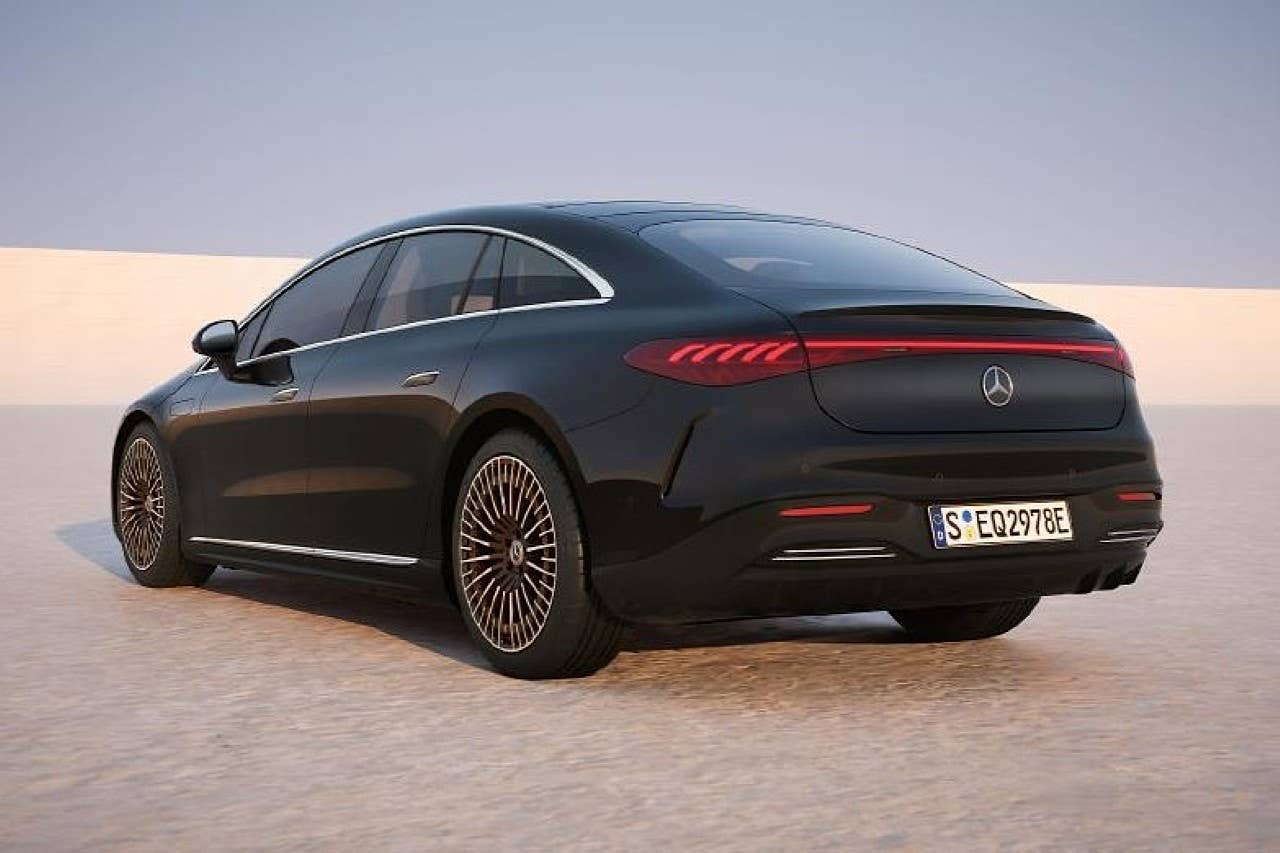 2025 Mercedes-Benz EQS in Obsidian Black rear angled view