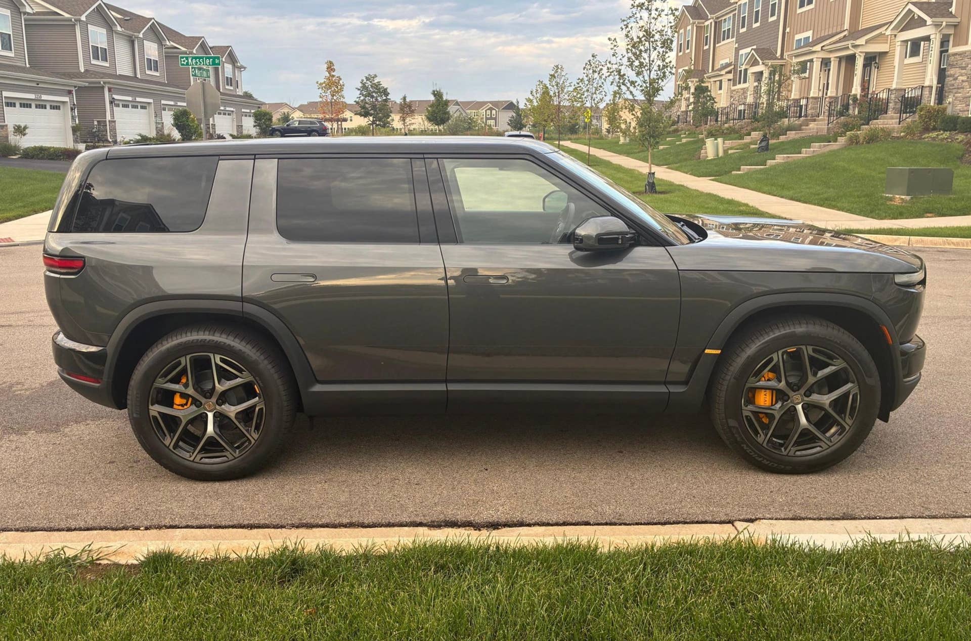 2027 Rivian R2 Performance