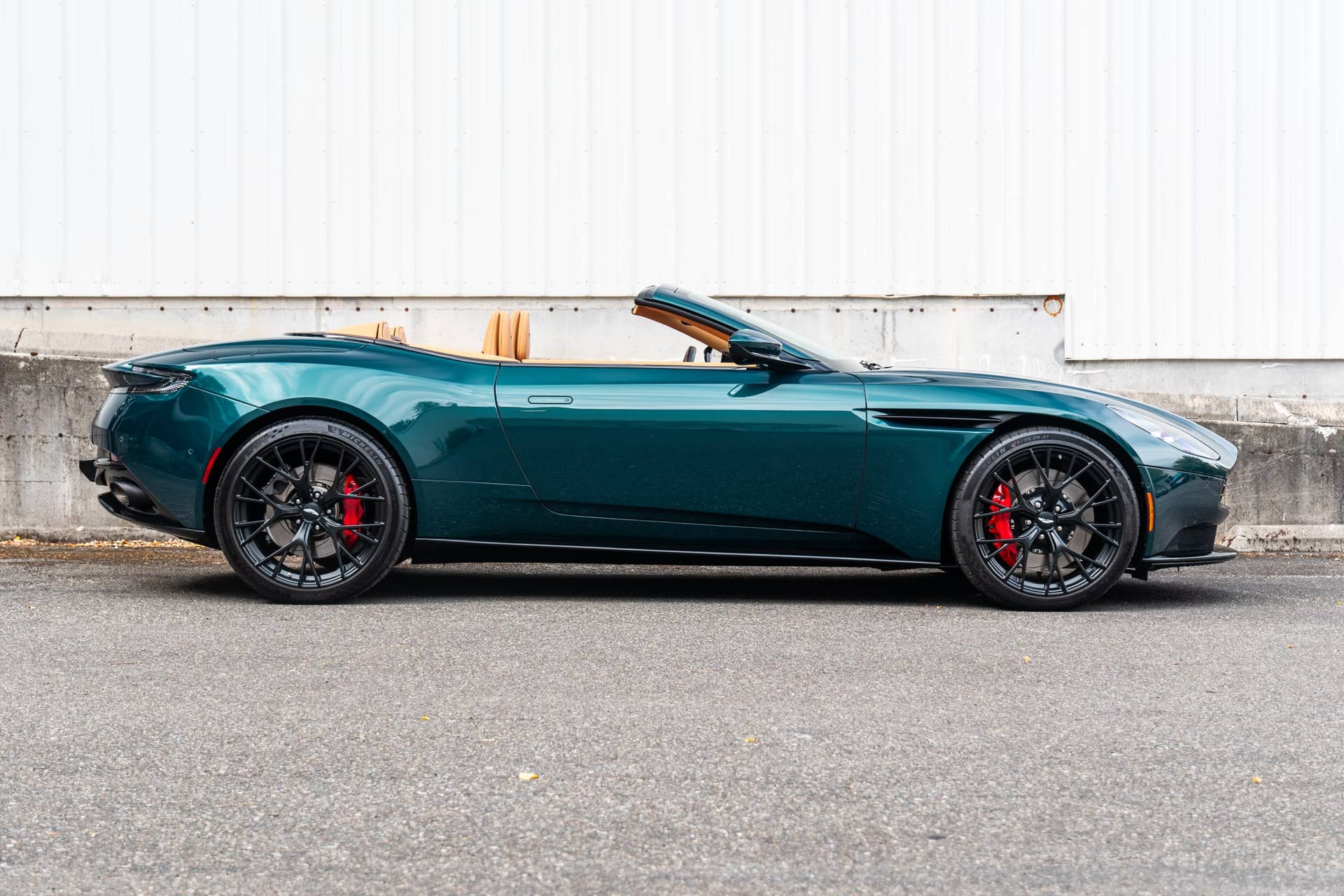2020 Aston Martin DB11 V8 Volante