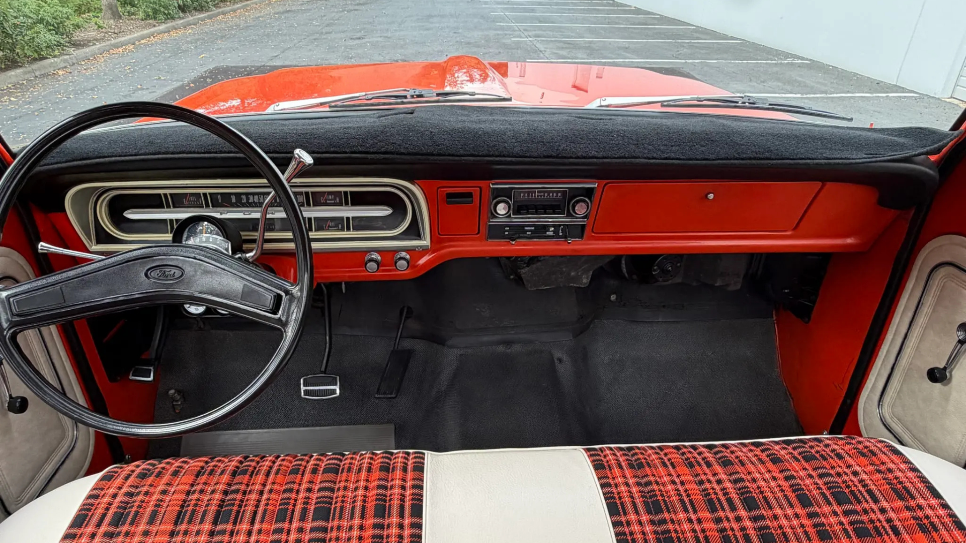 1972 Ford F-250 Sport Custom Camper Special