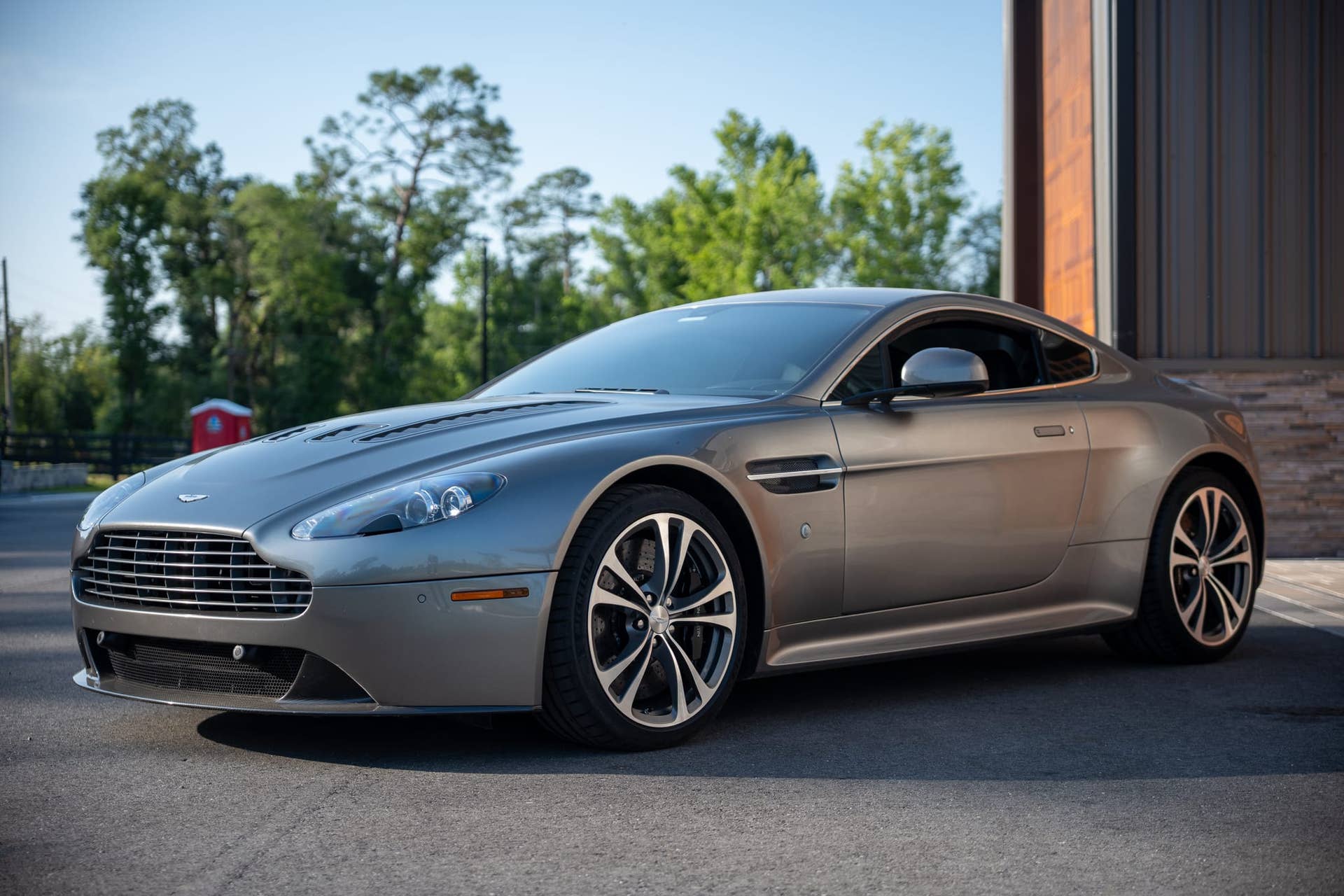2012 Aston Martin V12 Vantage