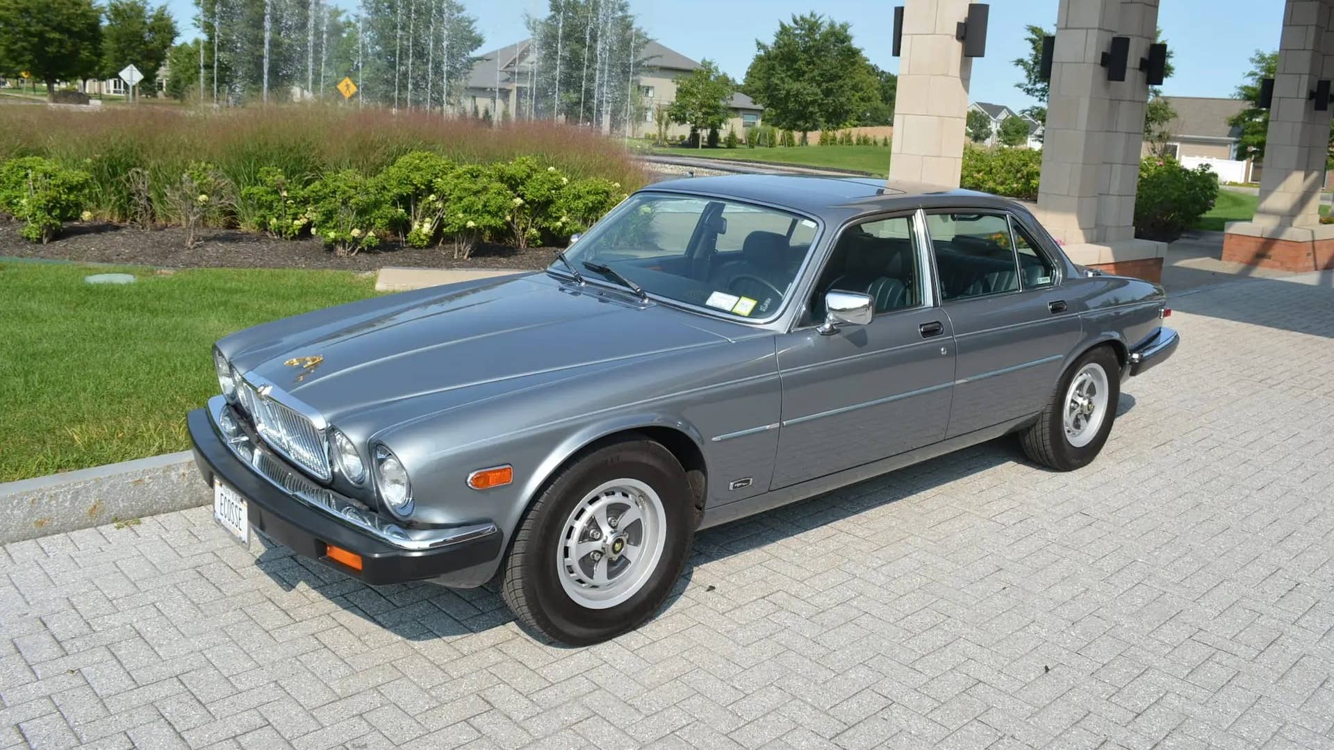 1987 Jaguar XJ6