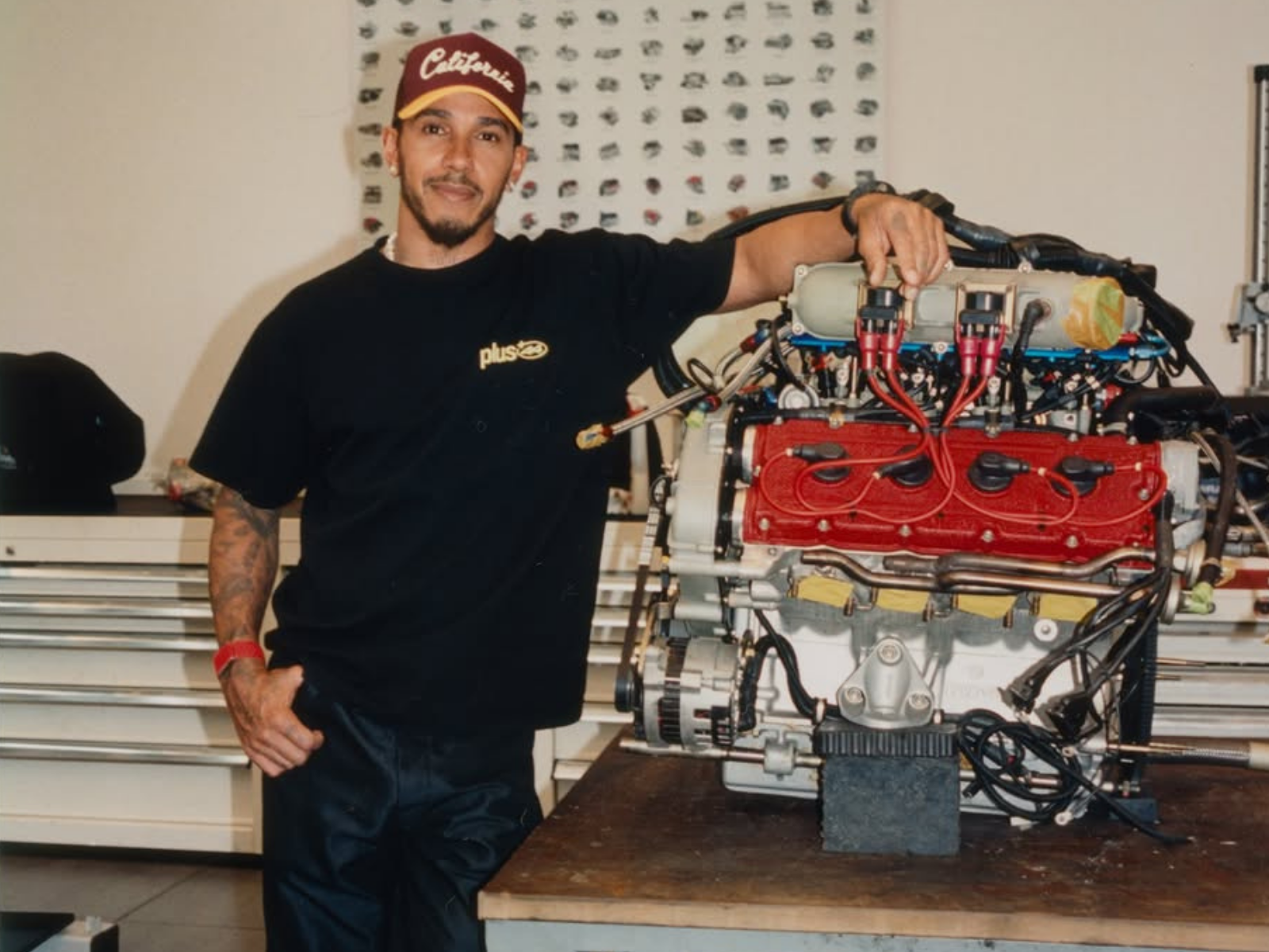 Lewis Hamilton Finally Owns His Childhood Dream Ferrari F40 - Autoblog