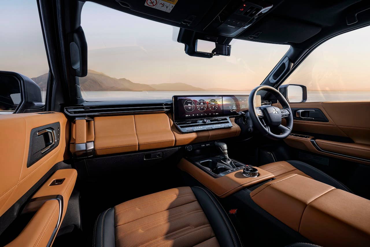 all-new-mitsubishi-pajero-montero-09.jpg?profile=w2560