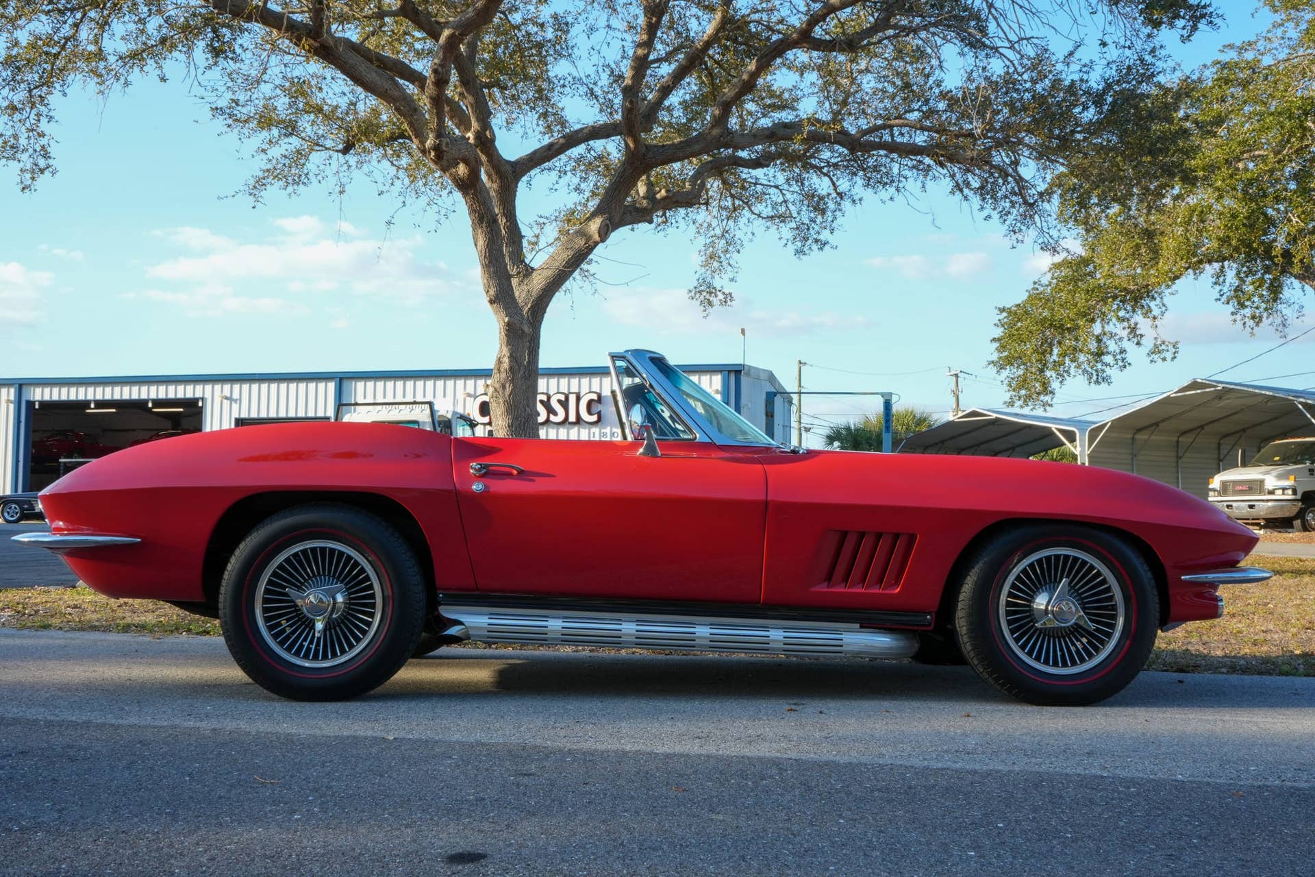 1967 Chevrolet Corvette convertible (C2)
