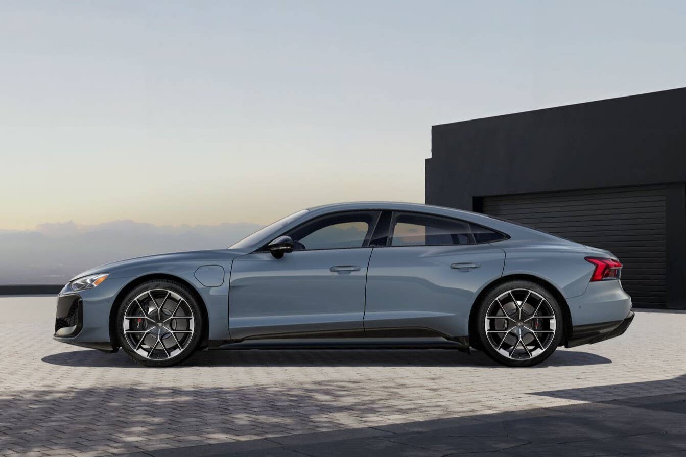 2027 Audi RS e-tron GT Performance in Kemora Gray side view