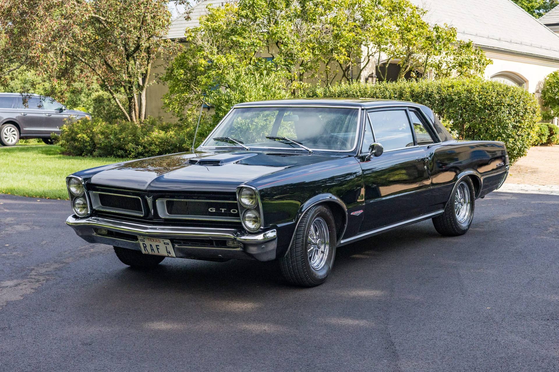 1965 Pontiac Tempest restomod
