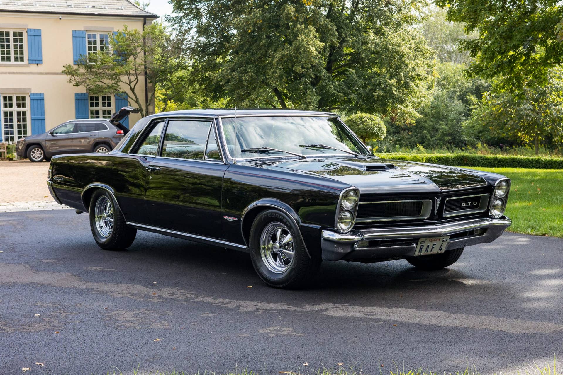 1965 Pontiac Tempest restomod