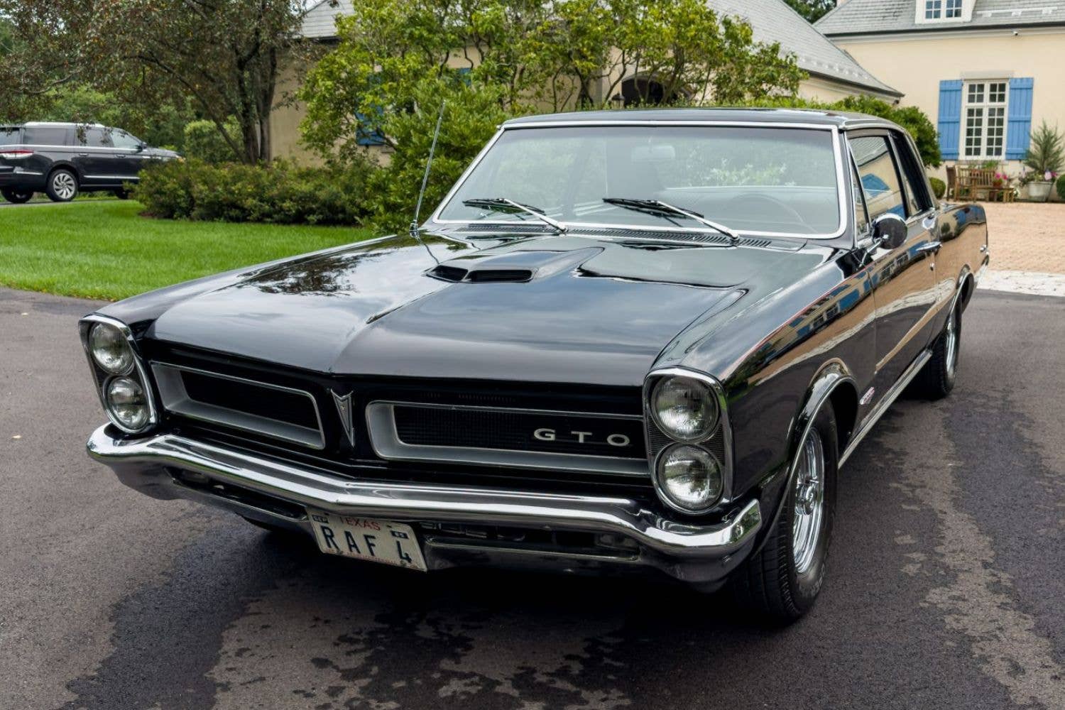 1965 Pontiac Tempest restomod