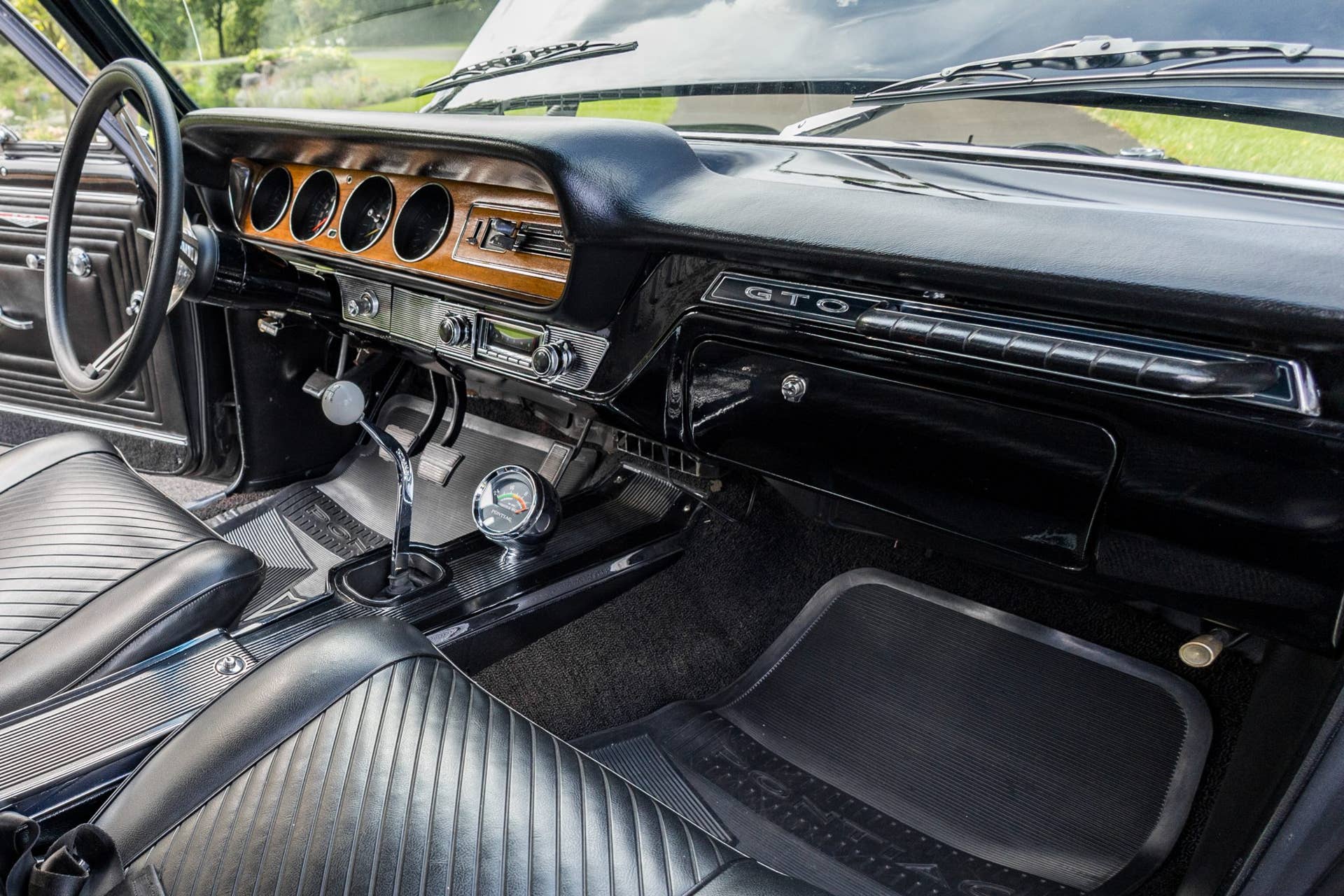 1965 Pontiac Tempest restomod