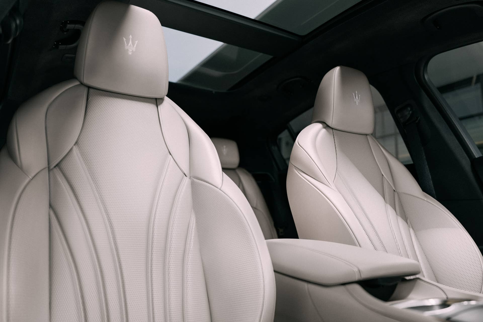 2026 Maserati Grecale interior front seats